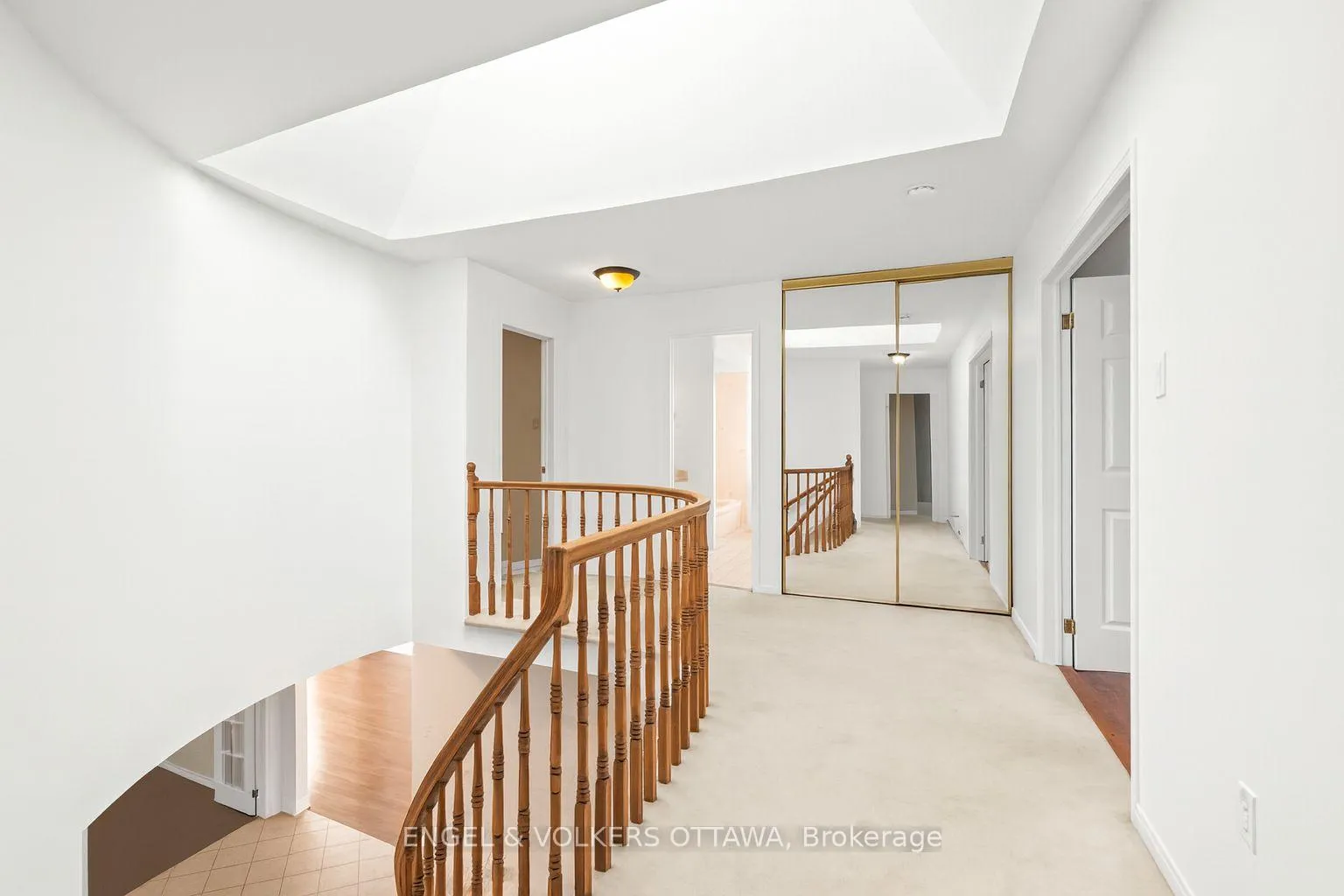 Photo 19 of 841 Montcrest Drive, Ottawa, Fallingbrook/Ridgemount — HOMEH