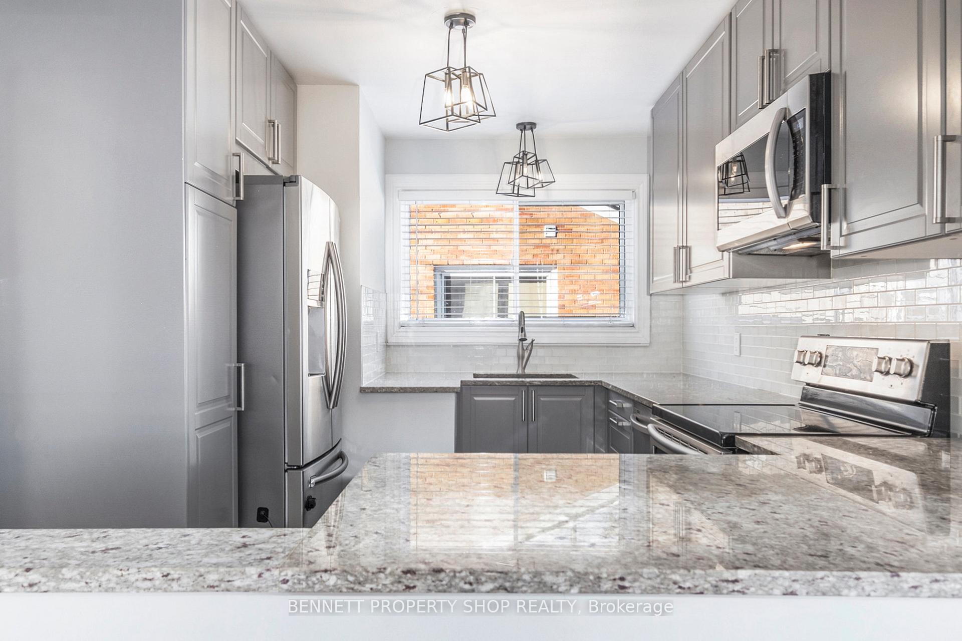 Photo 7 of 1320 Bloomsbury Crescent, Ottawa, Parkway Park — HOMEH