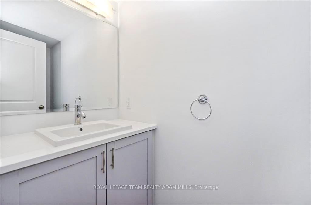 Photo 6 of 12 Verglas Lane, Ottawa, Mer Bleue/Bradley Estates/Anderson Park — HOMEH