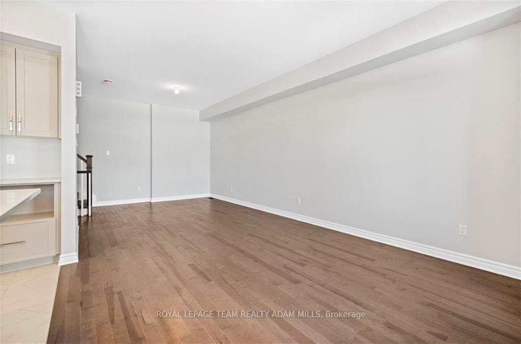 Photo 8 of 12 Verglas Lane, Ottawa, Mer Bleue/Bradley Estates/Anderson Park — HOMEH