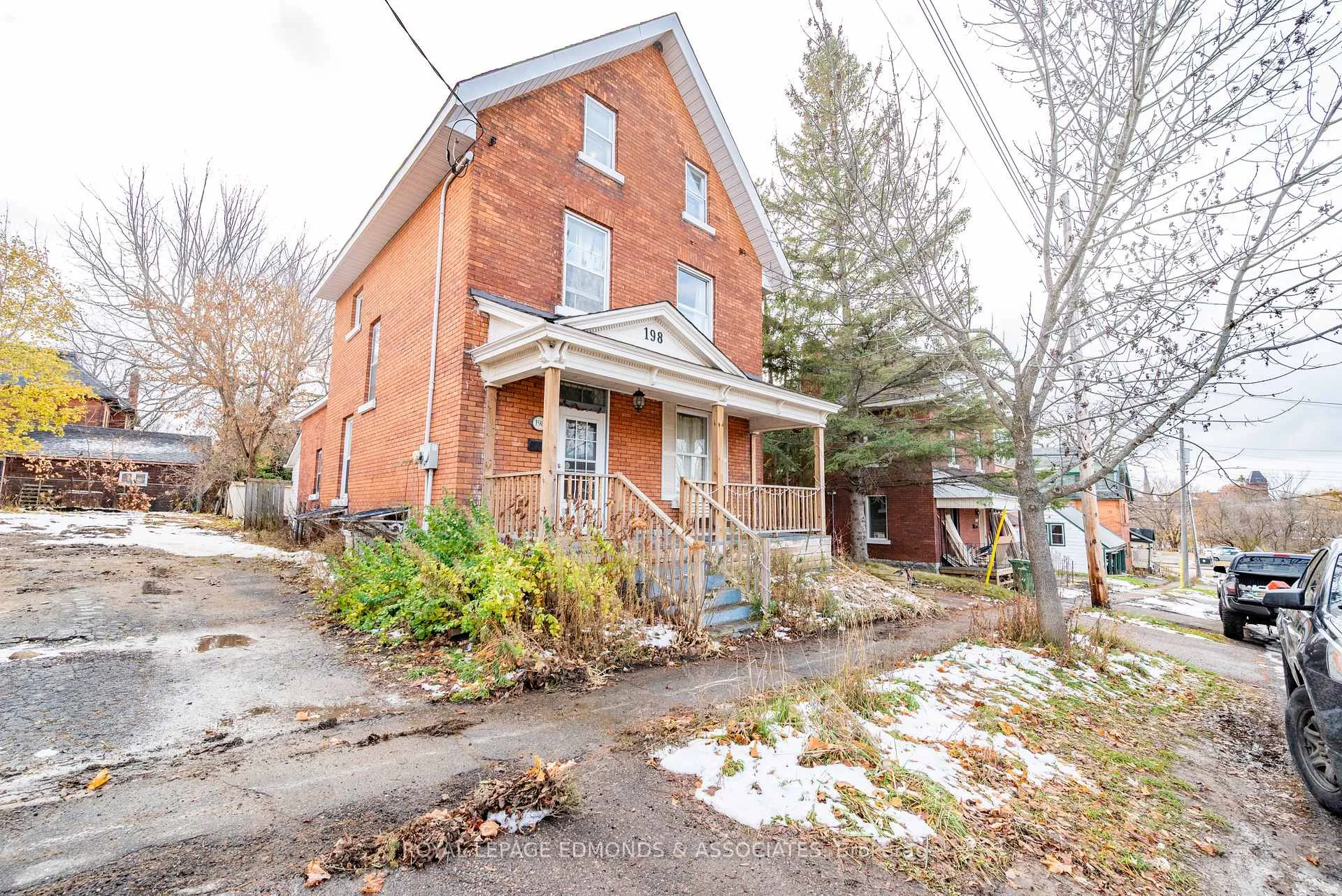 Photo of 198 Mcallister Street