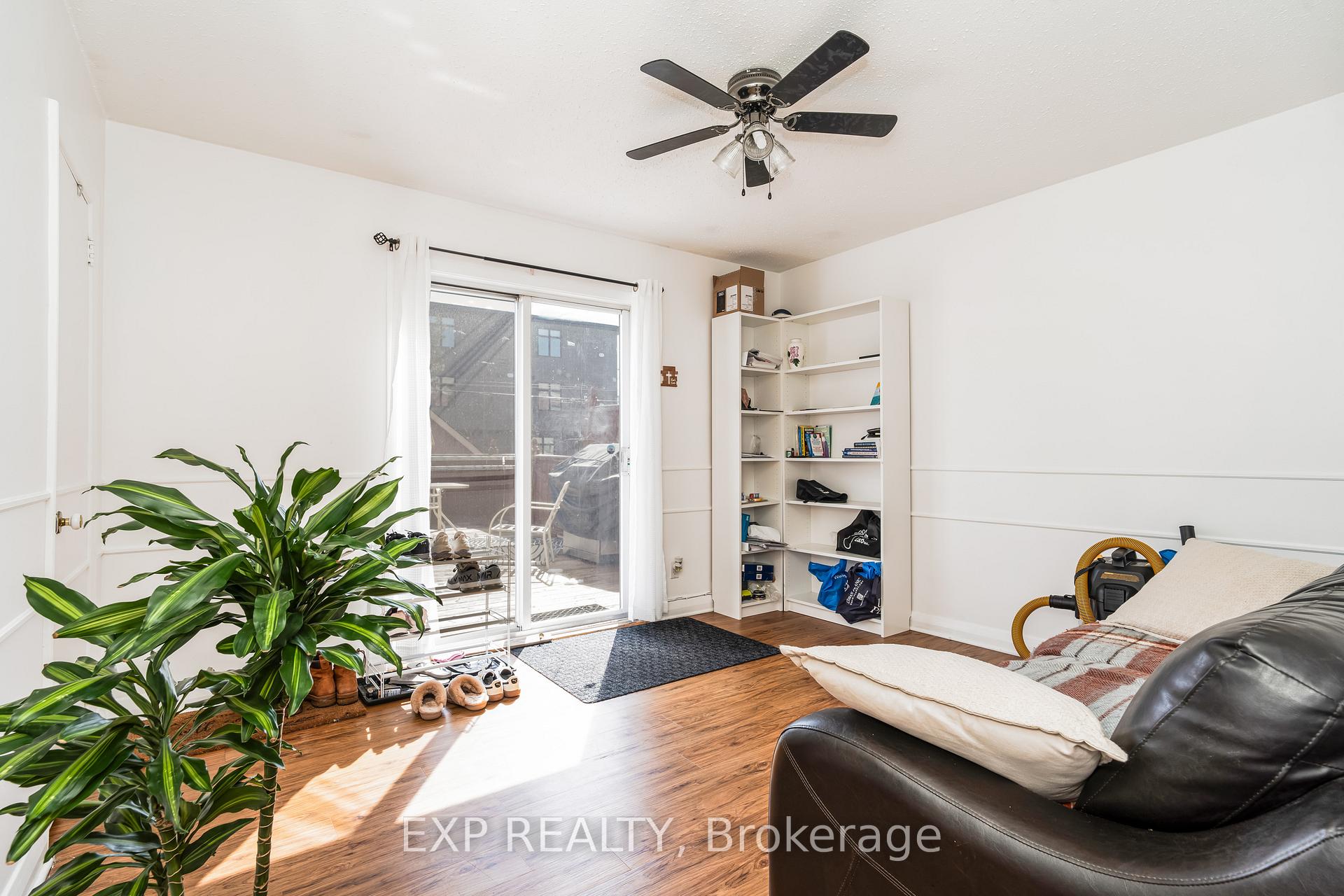 Photo 7 of 330 Donald Street, Ottawa, Overbrook/Castle Heights — HOMEH
