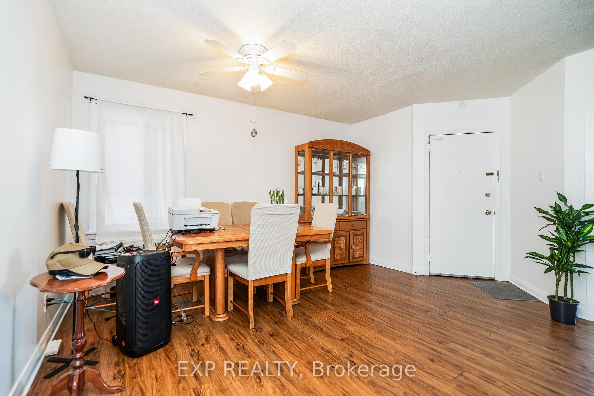 Photo 12 of 330 Donald Street, Ottawa, Overbrook/Castle Heights — HOMEH