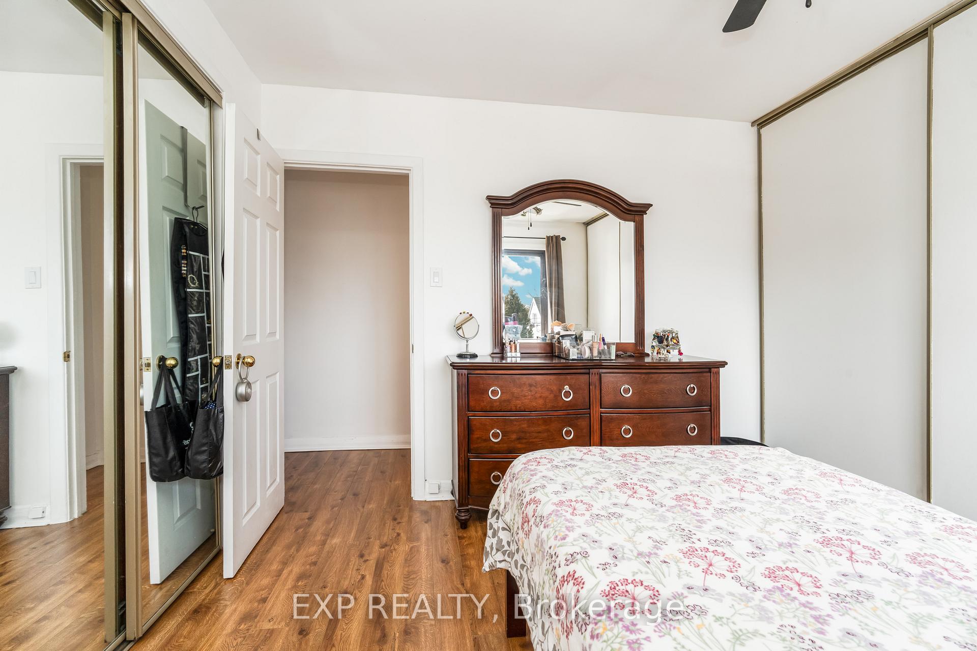 Photo 25 of 330 Donald Street, Ottawa, Overbrook/Castle Heights — HOMEH