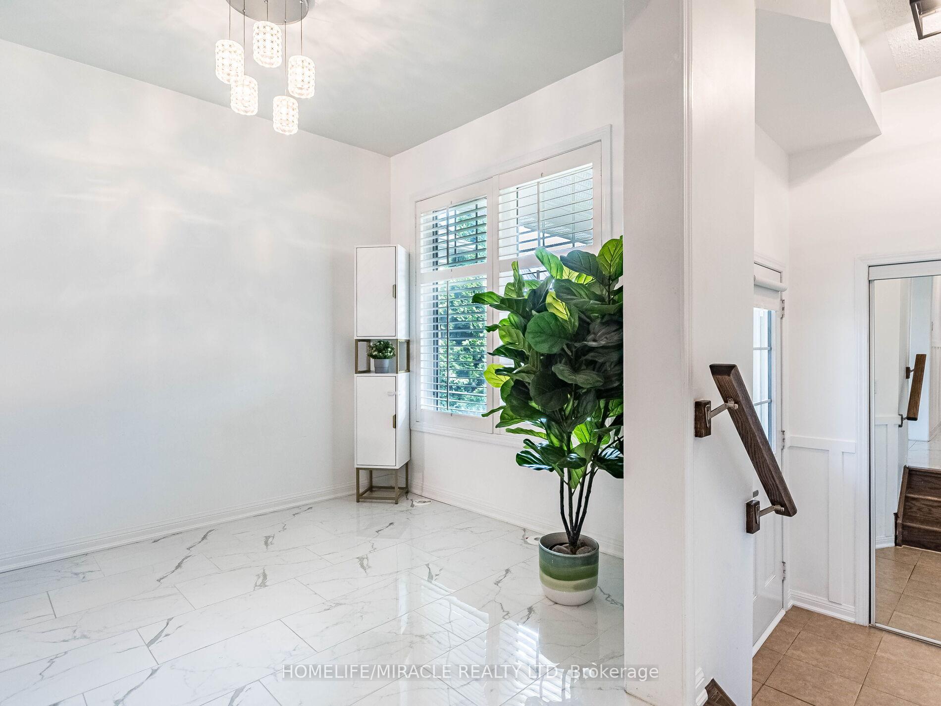 Photo 3 of Unit 55, 55 Mccandless Court, Milton, Harrison — HOMEH