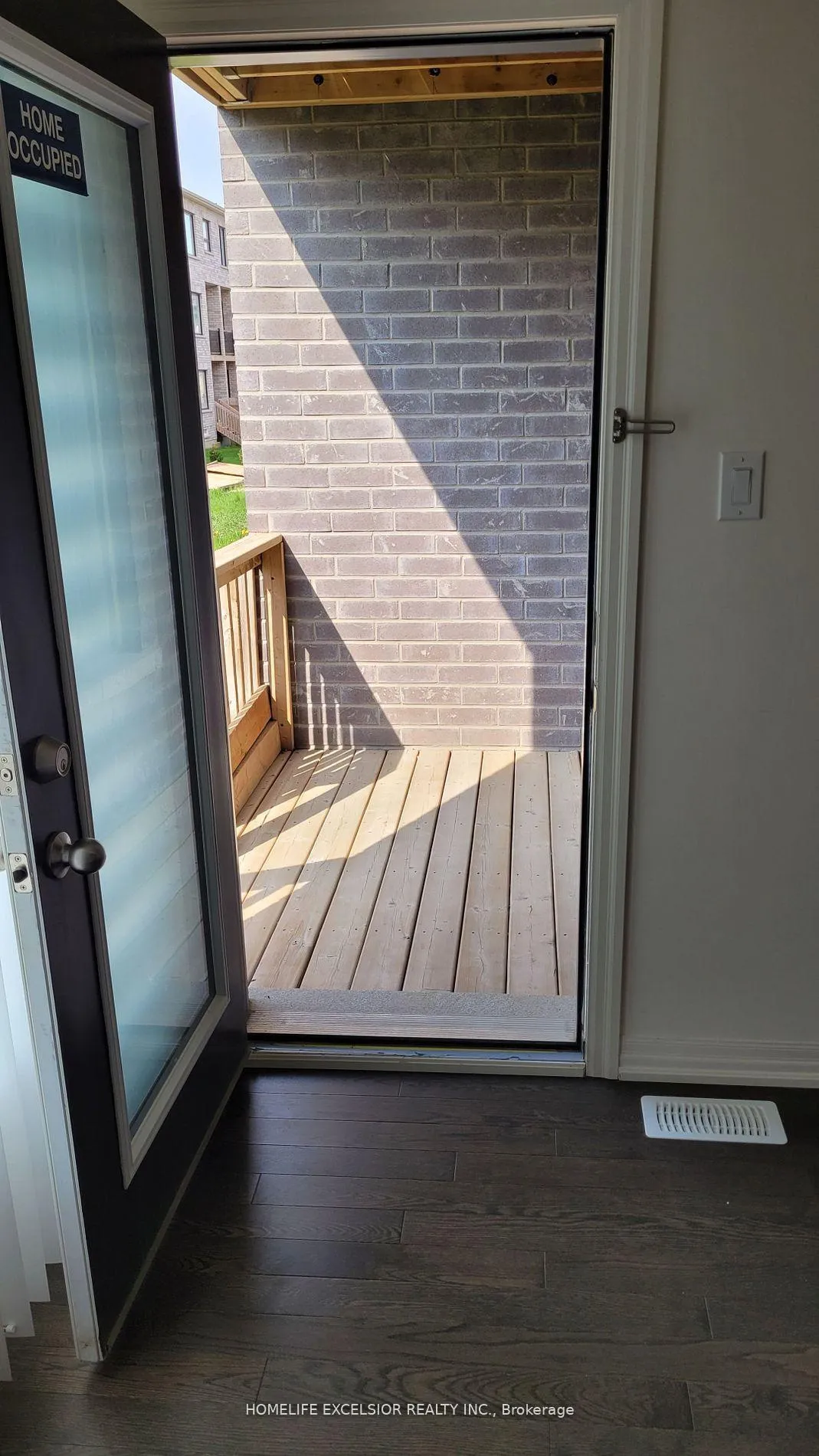 Photo 10 of 192 Tango Crescent, Newmarket, Woodland Hill — HOMEH