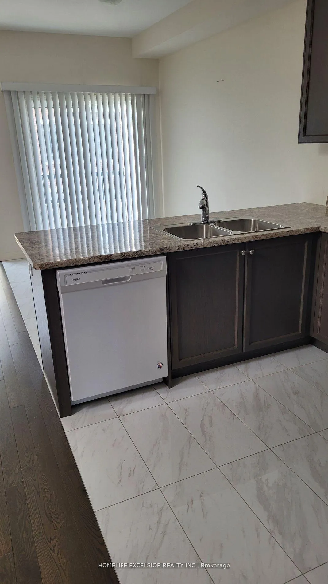 Photo 18 of 192 Tango Crescent, Newmarket, Woodland Hill — HOMEH