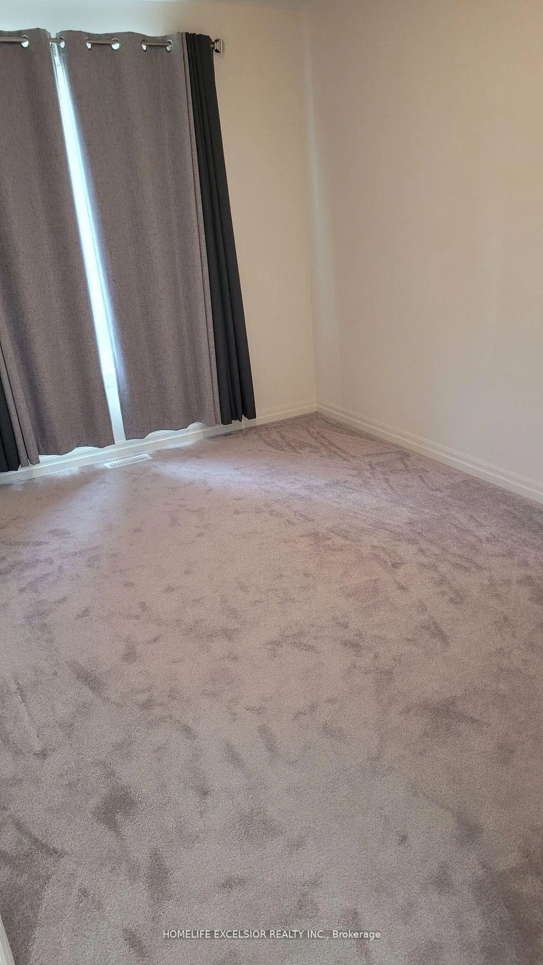 Photo 32 of 192 Tango Crescent, Newmarket, Woodland Hill — HOMEH
