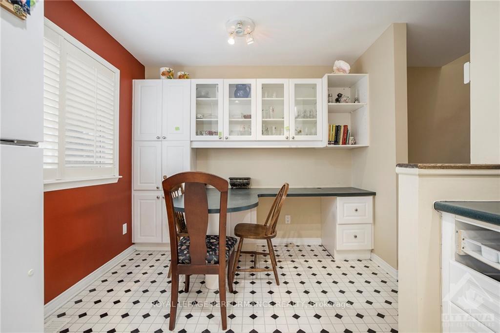 Photo 11 of 14 Schoolhouse Street, Ottawa, Lindenlea — HOMEH