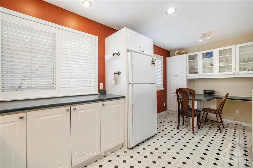 Photo 15 of 14 Schoolhouse Street, Ottawa, Lindenlea — HOMEH