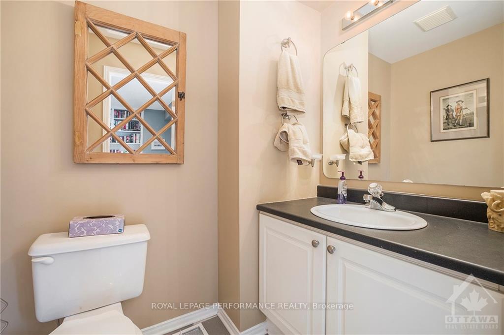 Photo 18 of 14 Schoolhouse Street, Ottawa, Lindenlea — HOMEH