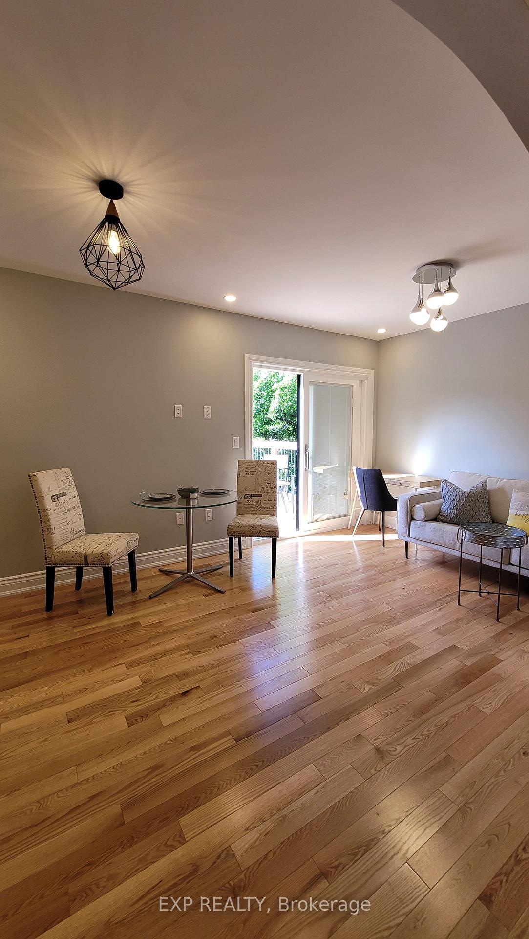 Photo 4 of Unit 304, 157-159 James Street, Ottawa, Ottawa Centre — HOMEH