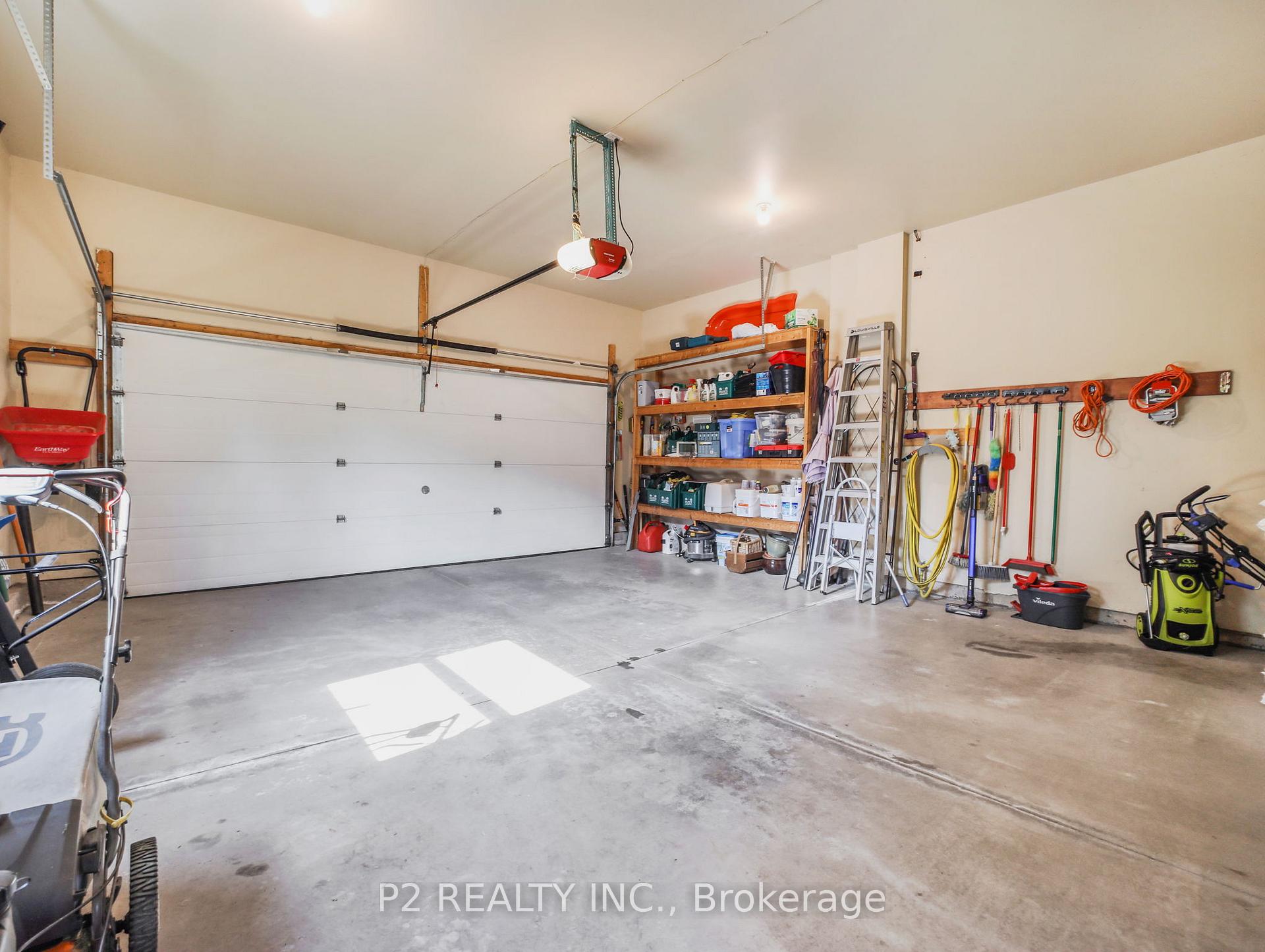 Photo 15 of 16 Martha Court, Pelham, Fenwick — HOMEH