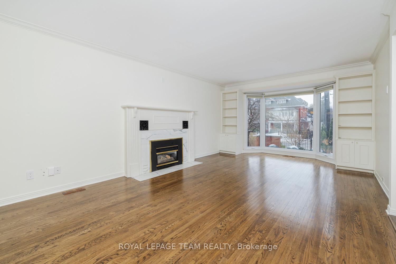 Photo 5 of 35 Charles Street, Ottawa, New Edinburgh — HOMEH