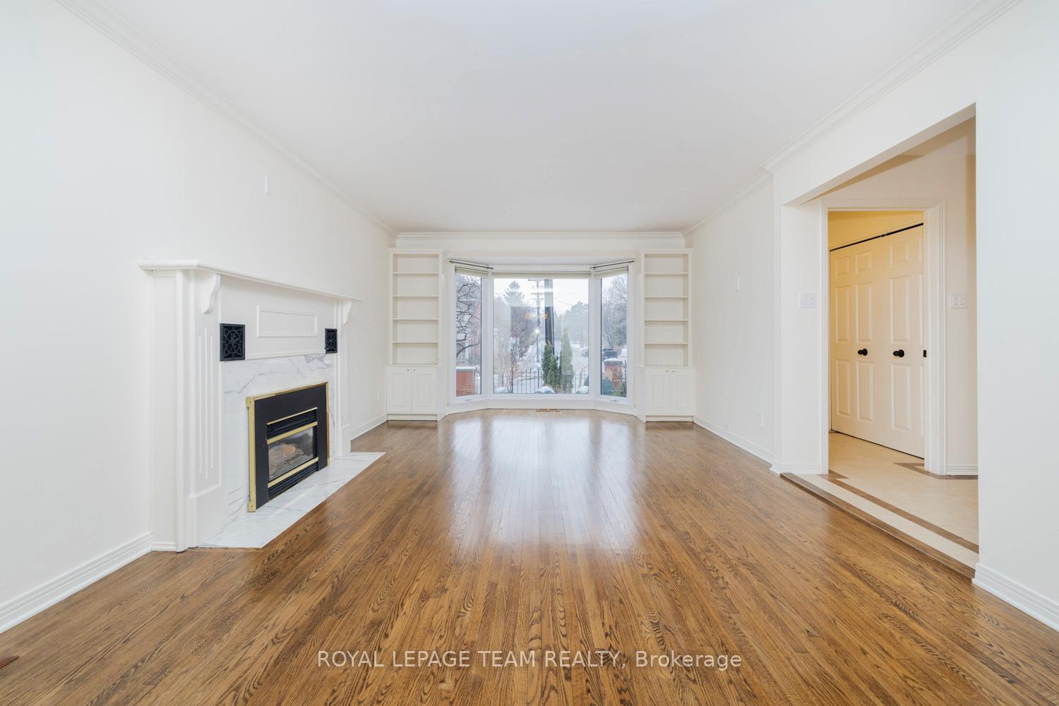 Photo 6 of 35 Charles Street, Ottawa, New Edinburgh — HOMEH
