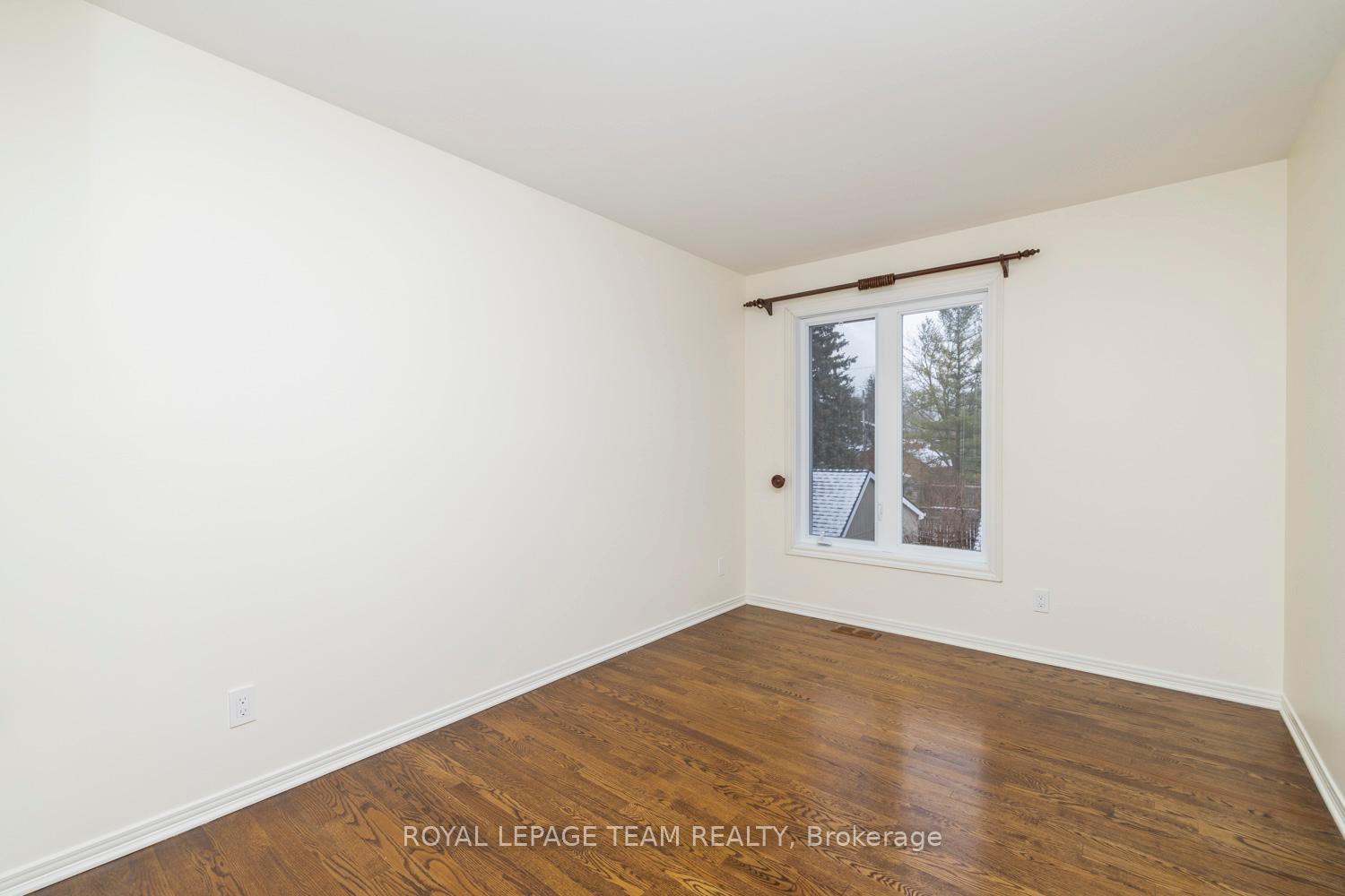 Photo 20 of 35 Charles Street, Ottawa, New Edinburgh — HOMEH
