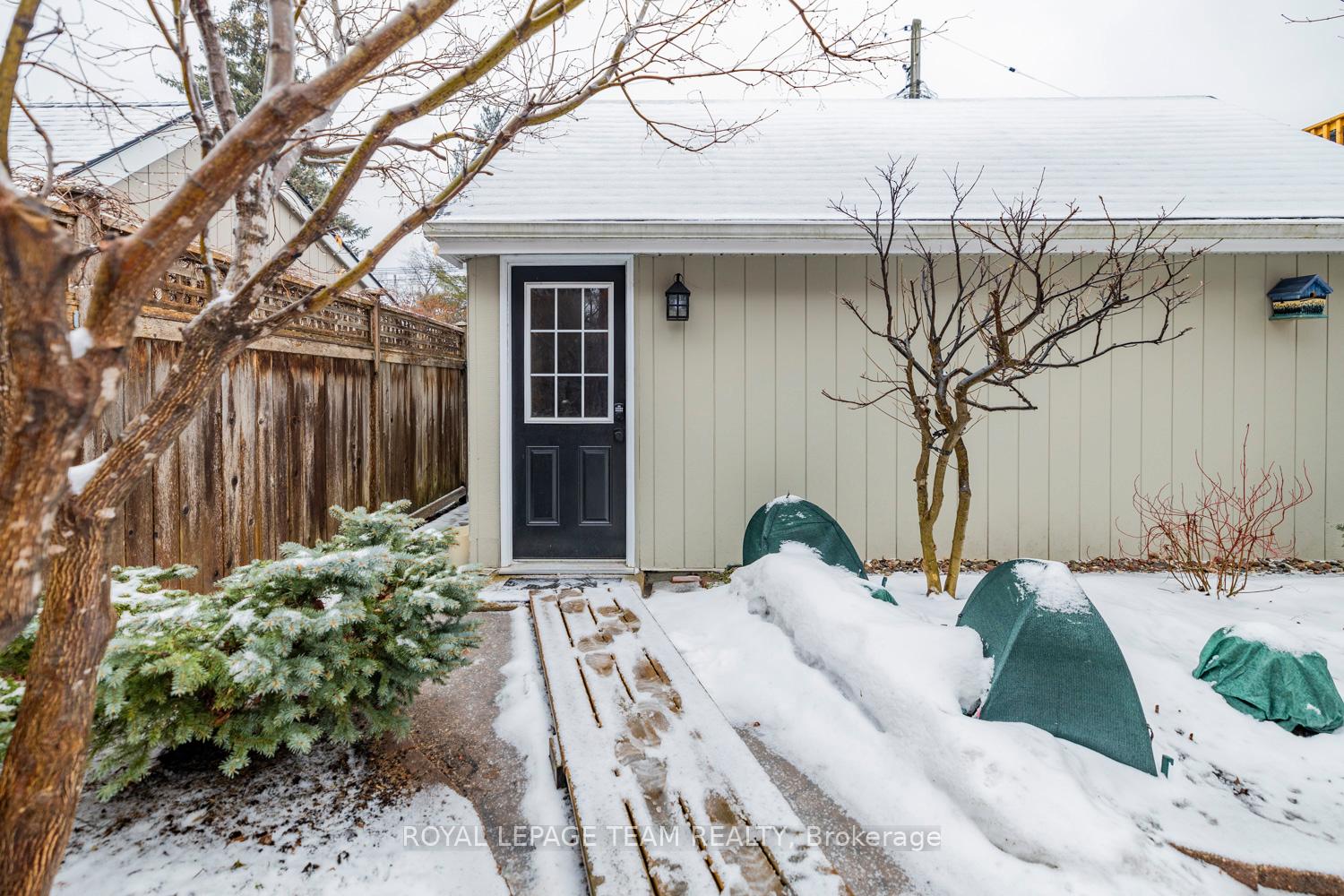 Photo 33 of 35 Charles Street, Ottawa, New Edinburgh — HOMEH