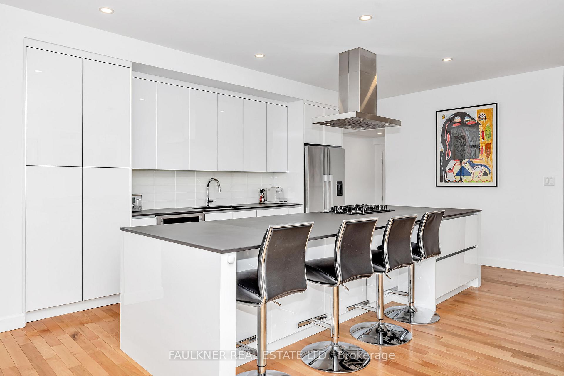 Photo 6 of Unit A, 141 Columbus Avenue, Ottawa, Overbrook/Castle Heights — HOMEH