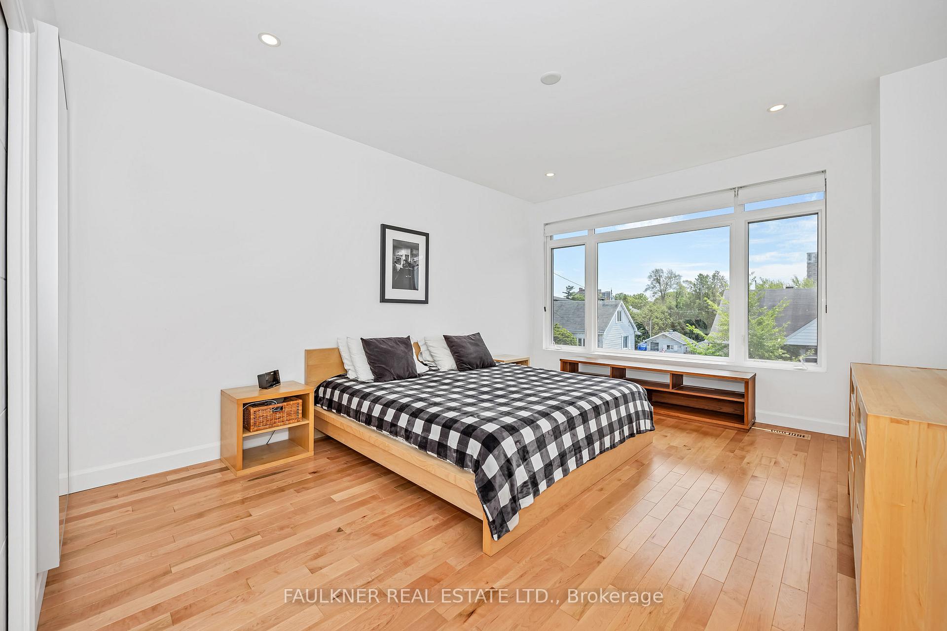Photo 18 of Unit A, 141 Columbus Avenue, Ottawa, Overbrook/Castle Heights — HOMEH