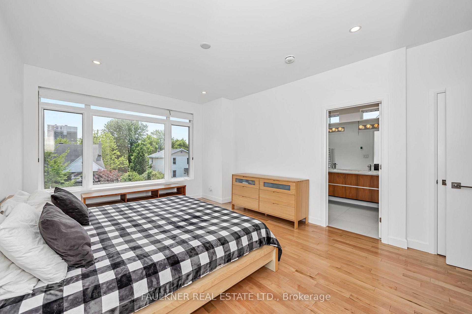 Photo 19 of Unit A, 141 Columbus Avenue, Ottawa, Overbrook/Castle Heights — HOMEH