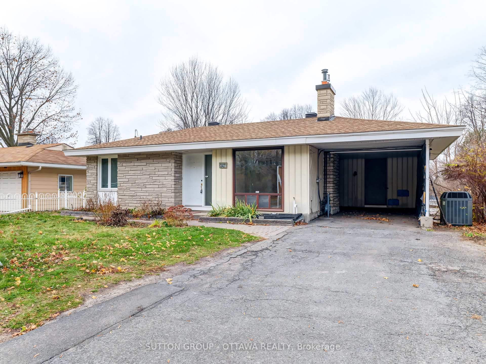 Photo 2 of 2427 Baseline Road, Ottawa, Queensway Terrace South/Ridgeview — HOMEH