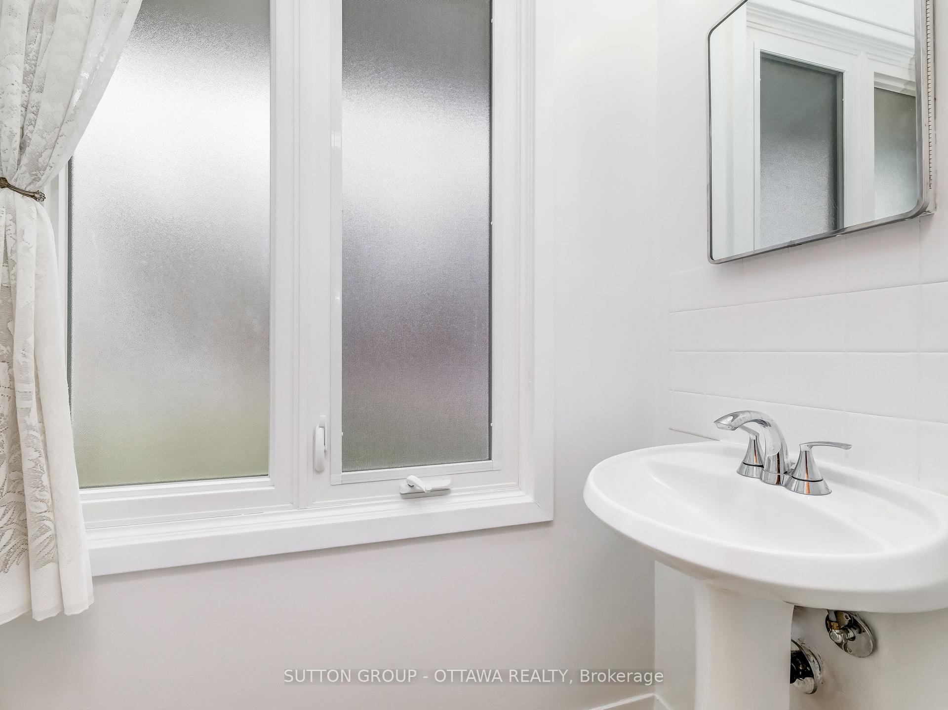Photo 15 of 2427 Baseline Road, Ottawa, Queensway Terrace South/Ridgeview — HOMEH