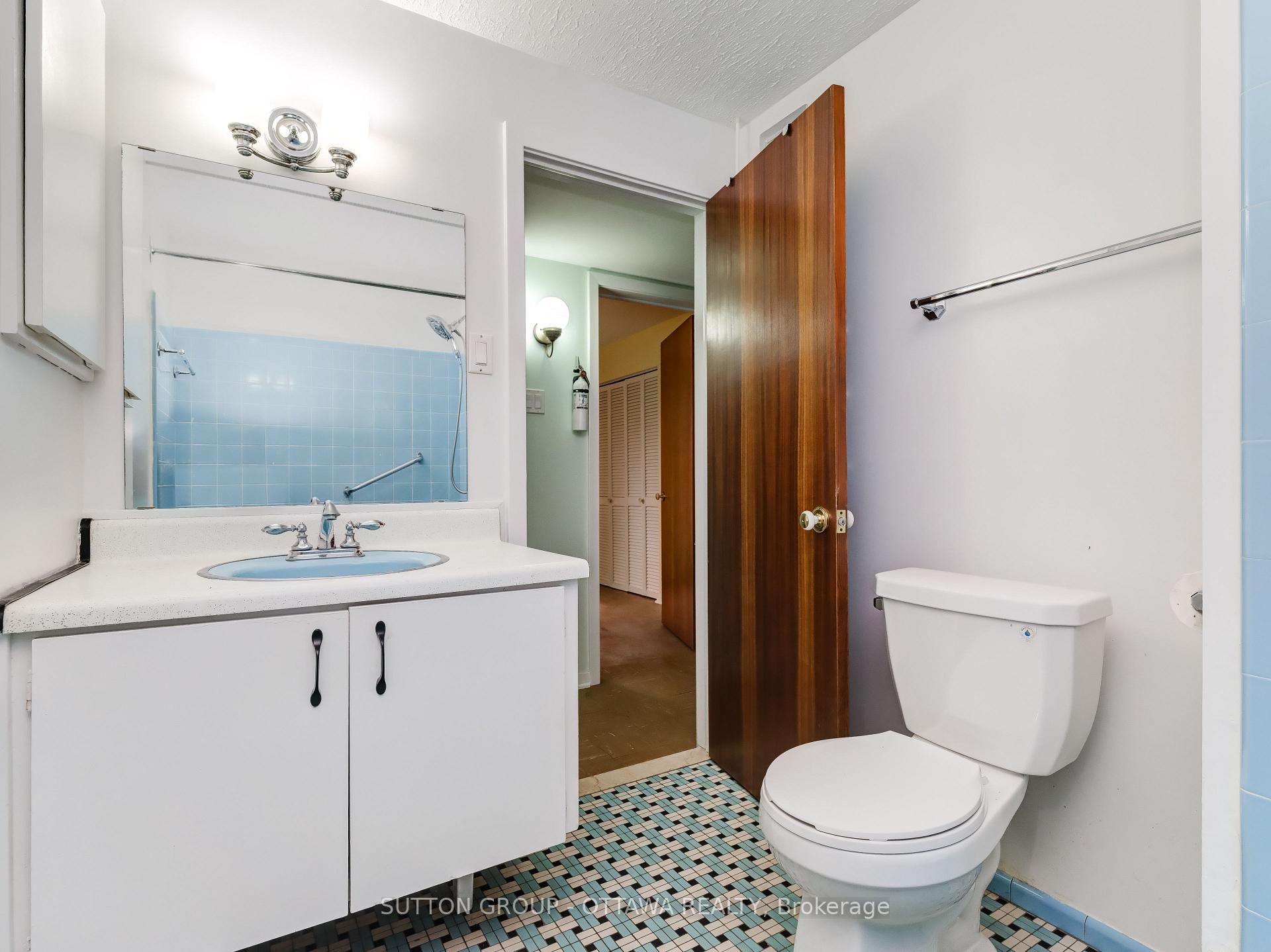 Photo 18 of 2427 Baseline Road, Ottawa, Queensway Terrace South/Ridgeview — HOMEH