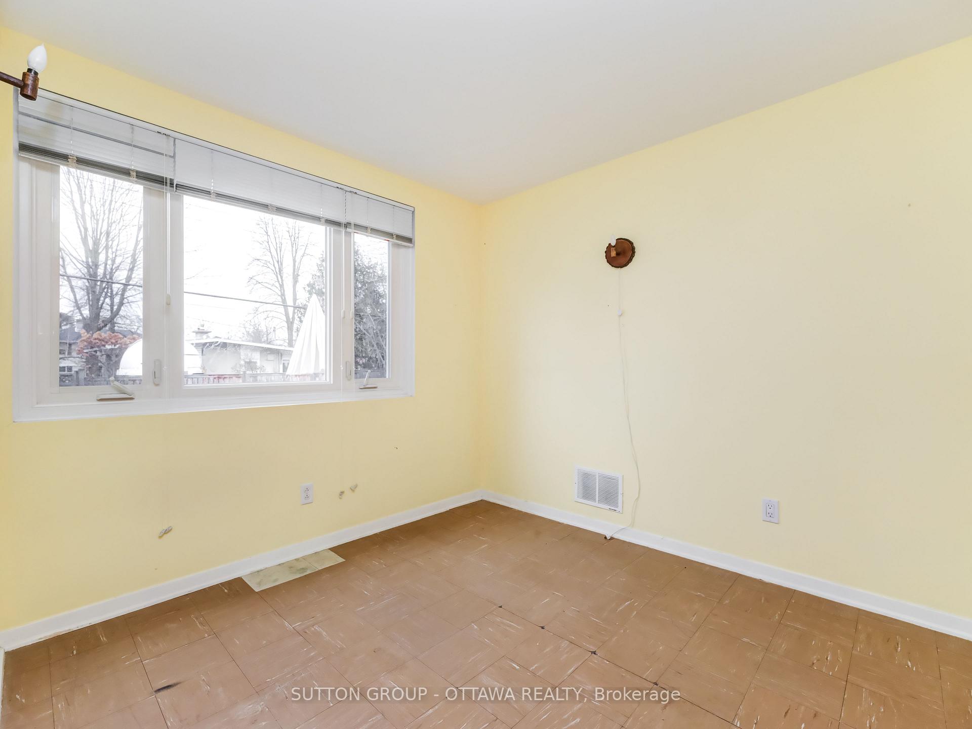 Photo 20 of 2427 Baseline Road, Ottawa, Queensway Terrace South/Ridgeview — HOMEH