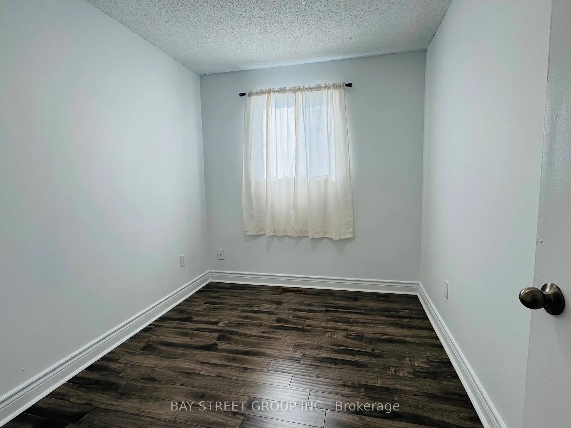 Photo 11 of Unit 1, 1448 Outlet Drive, Oshawa, Lakeview — HOMEH