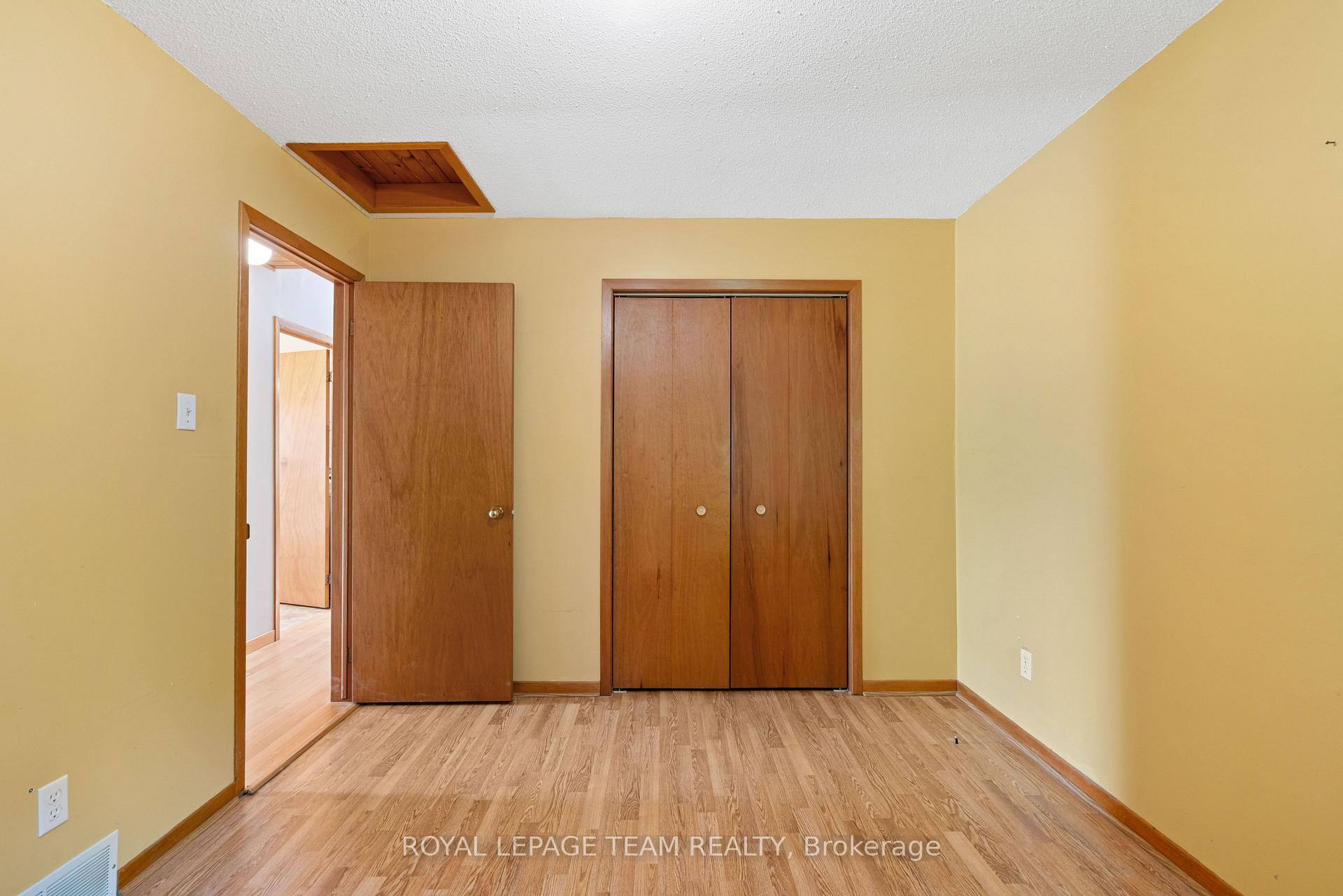 Photo 23 of 432 Queen Street, North Dundas, Winchester — HOMEH