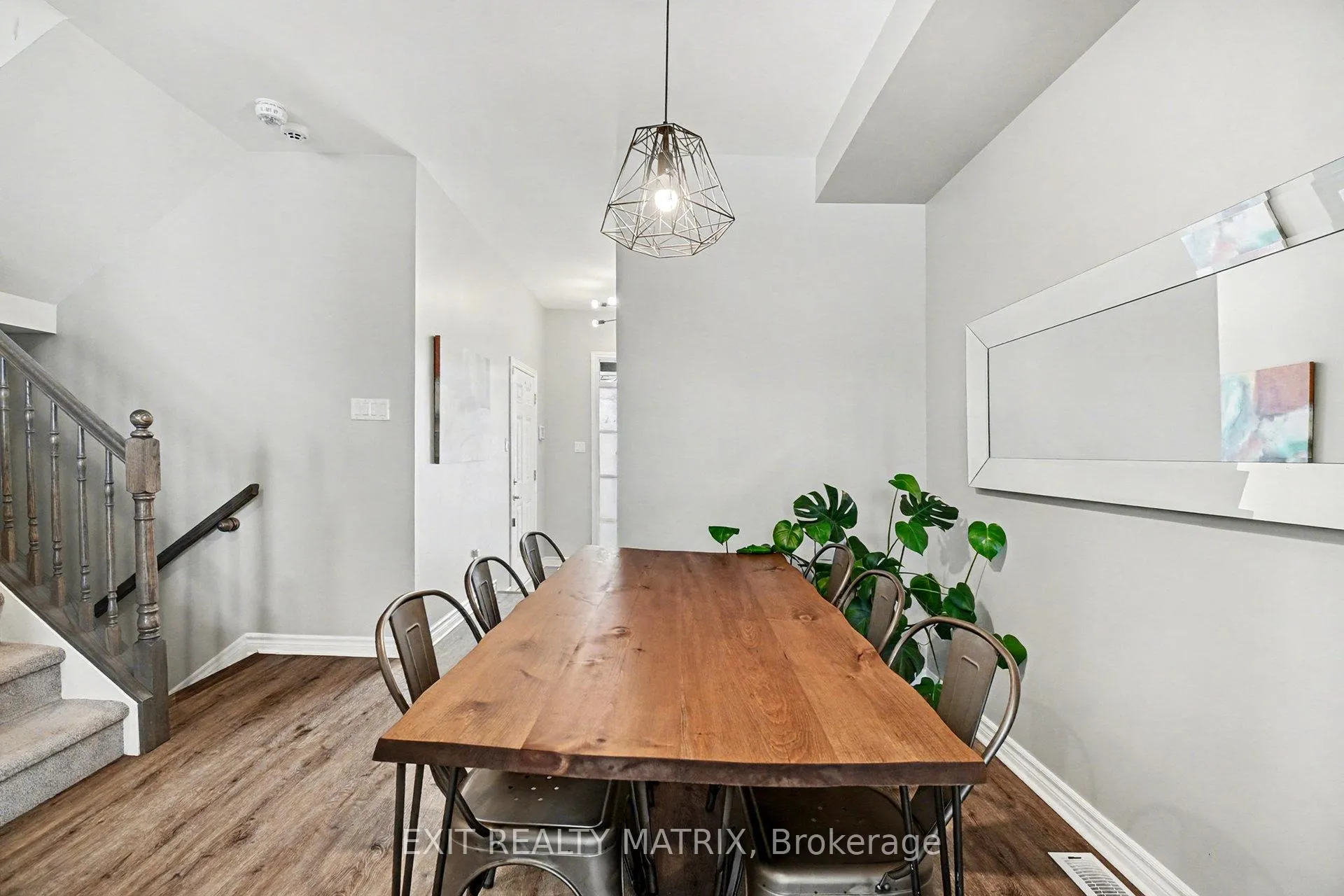 Photo 7 of 211 Mountain Sorrel Way, Ottawa, Avalon West — HOMEH