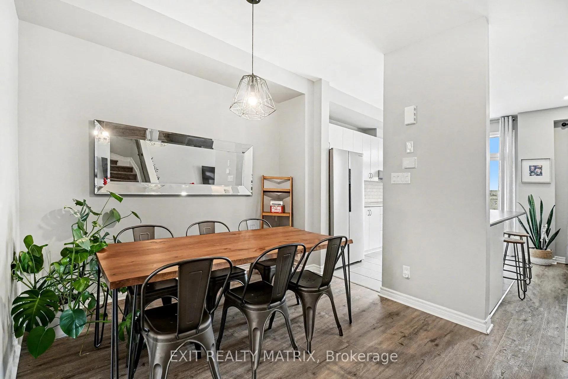 Photo 8 of 211 Mountain Sorrel Way, Ottawa, Avalon West — HOMEH