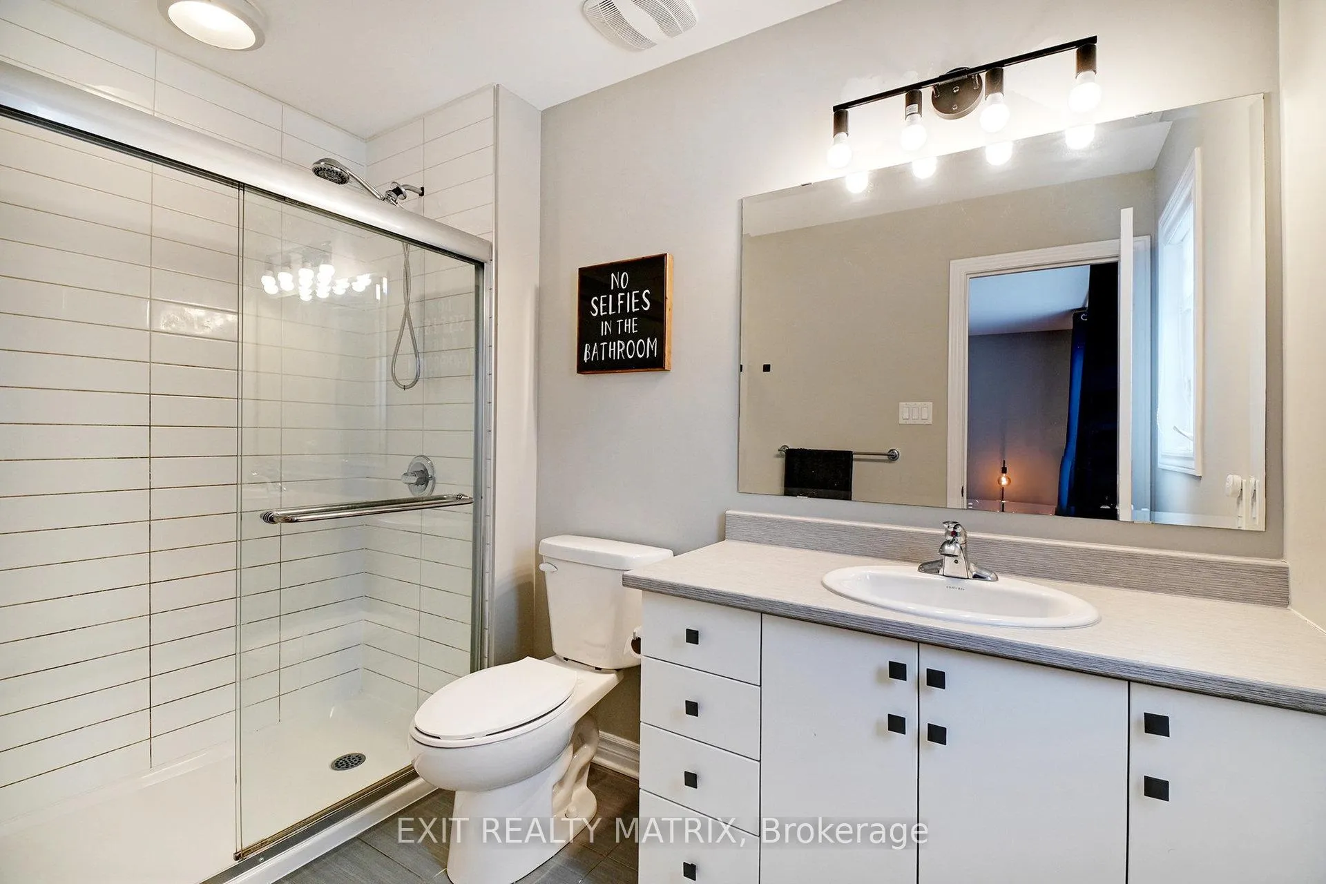 Photo 15 of 211 Mountain Sorrel Way, Ottawa, Avalon West — HOMEH