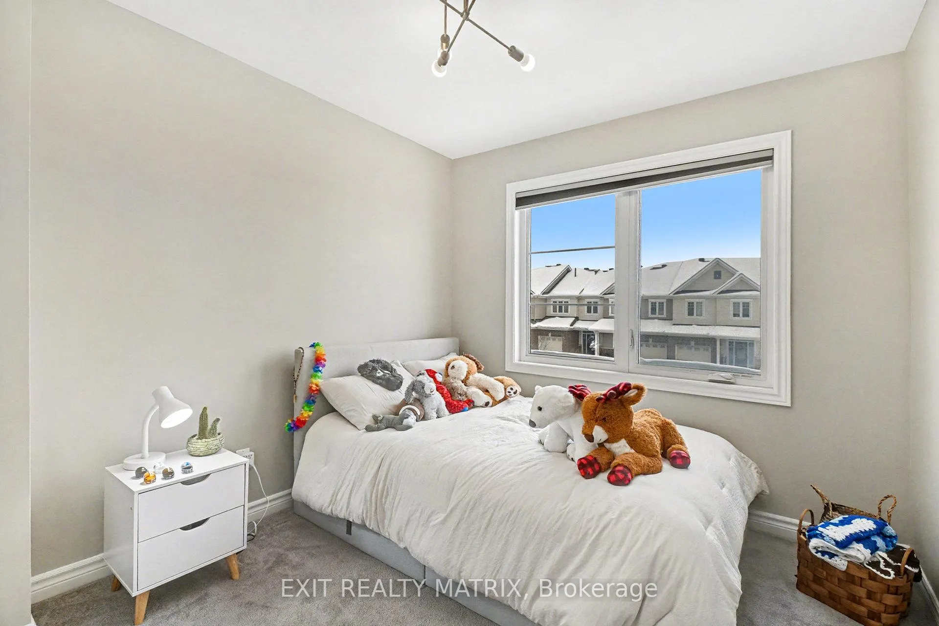 Photo 16 of 211 Mountain Sorrel Way, Ottawa, Avalon West — HOMEH