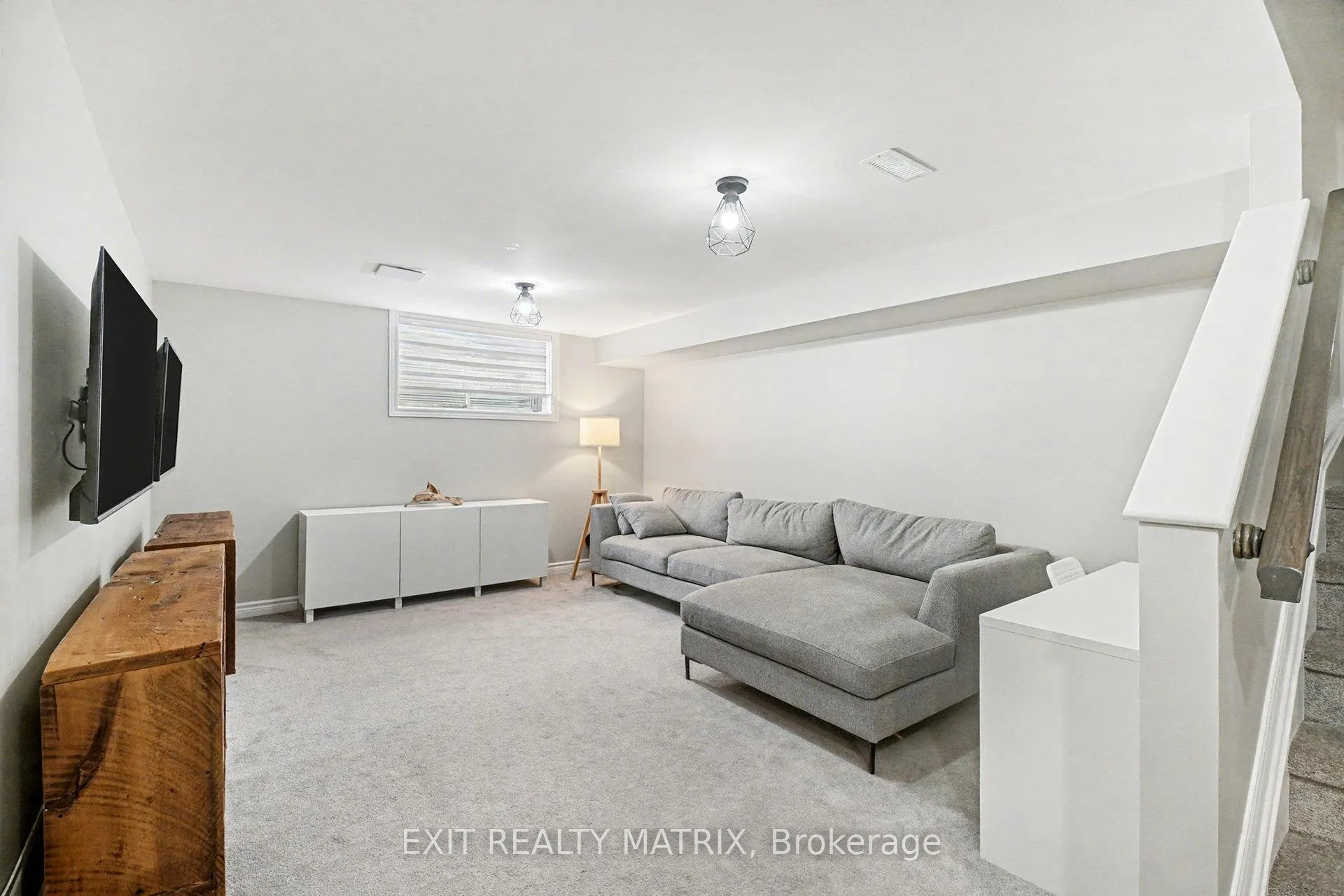 Photo 19 of 211 Mountain Sorrel Way, Ottawa, Avalon West — HOMEH