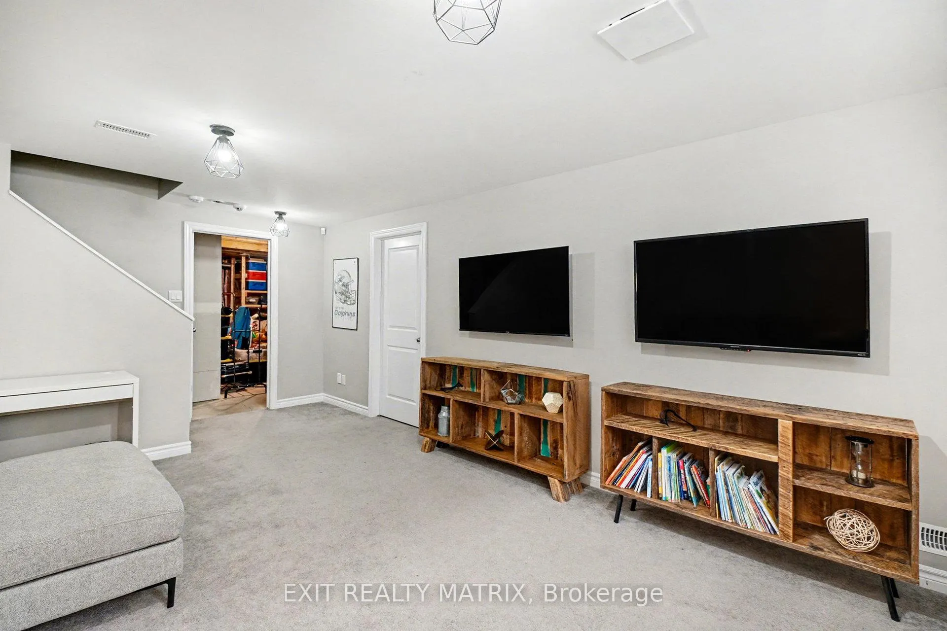 Photo 20 of 211 Mountain Sorrel Way, Ottawa, Avalon West — HOMEH