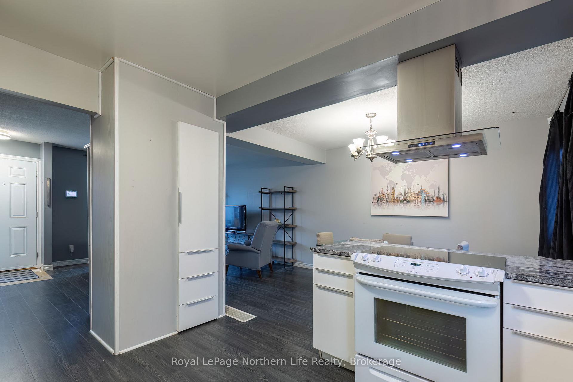 Photo 13 of 110 Marshall Park Drive, North Bay, Ferris — HOMEH