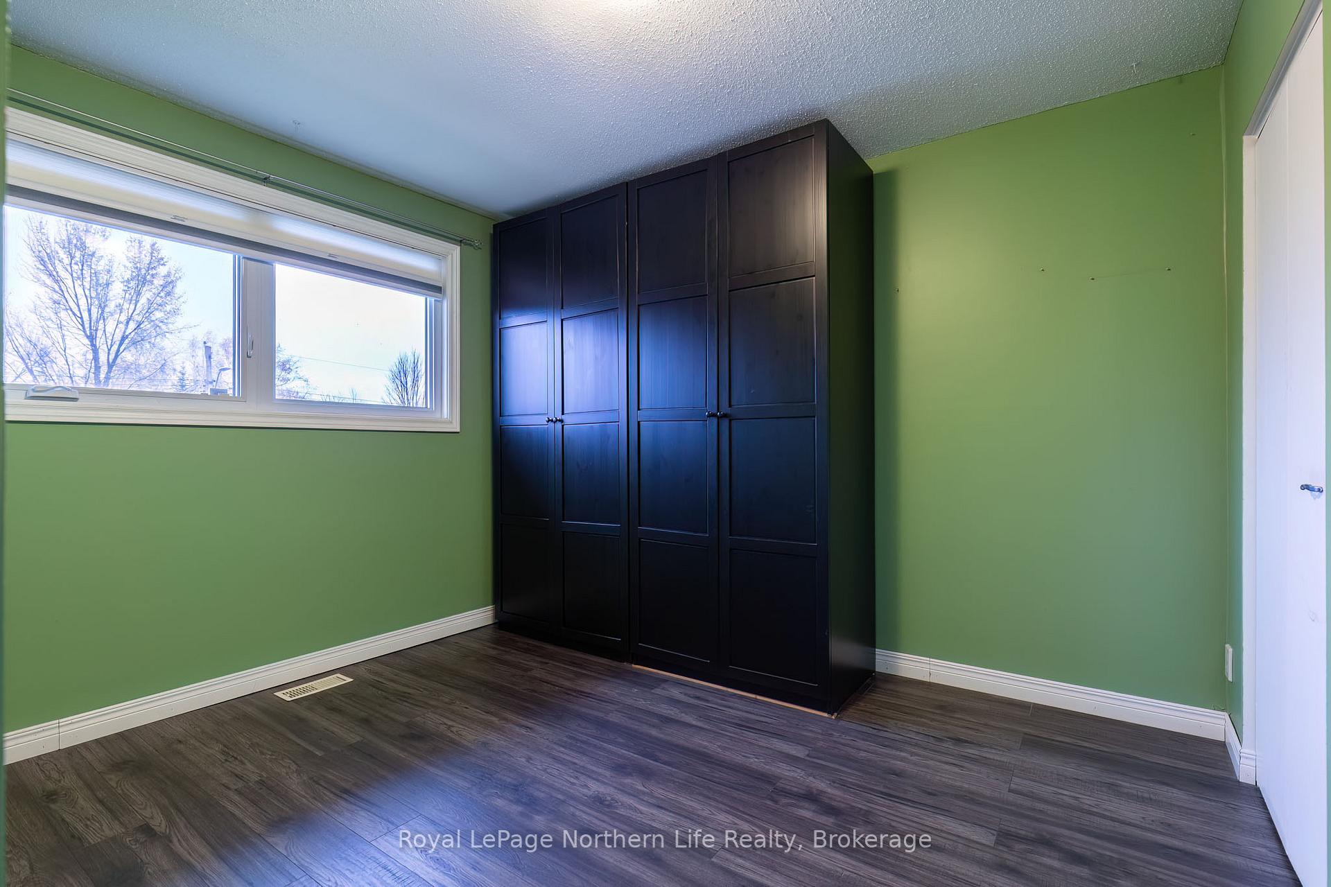 Photo 20 of 110 Marshall Park Drive, North Bay, Ferris — HOMEH