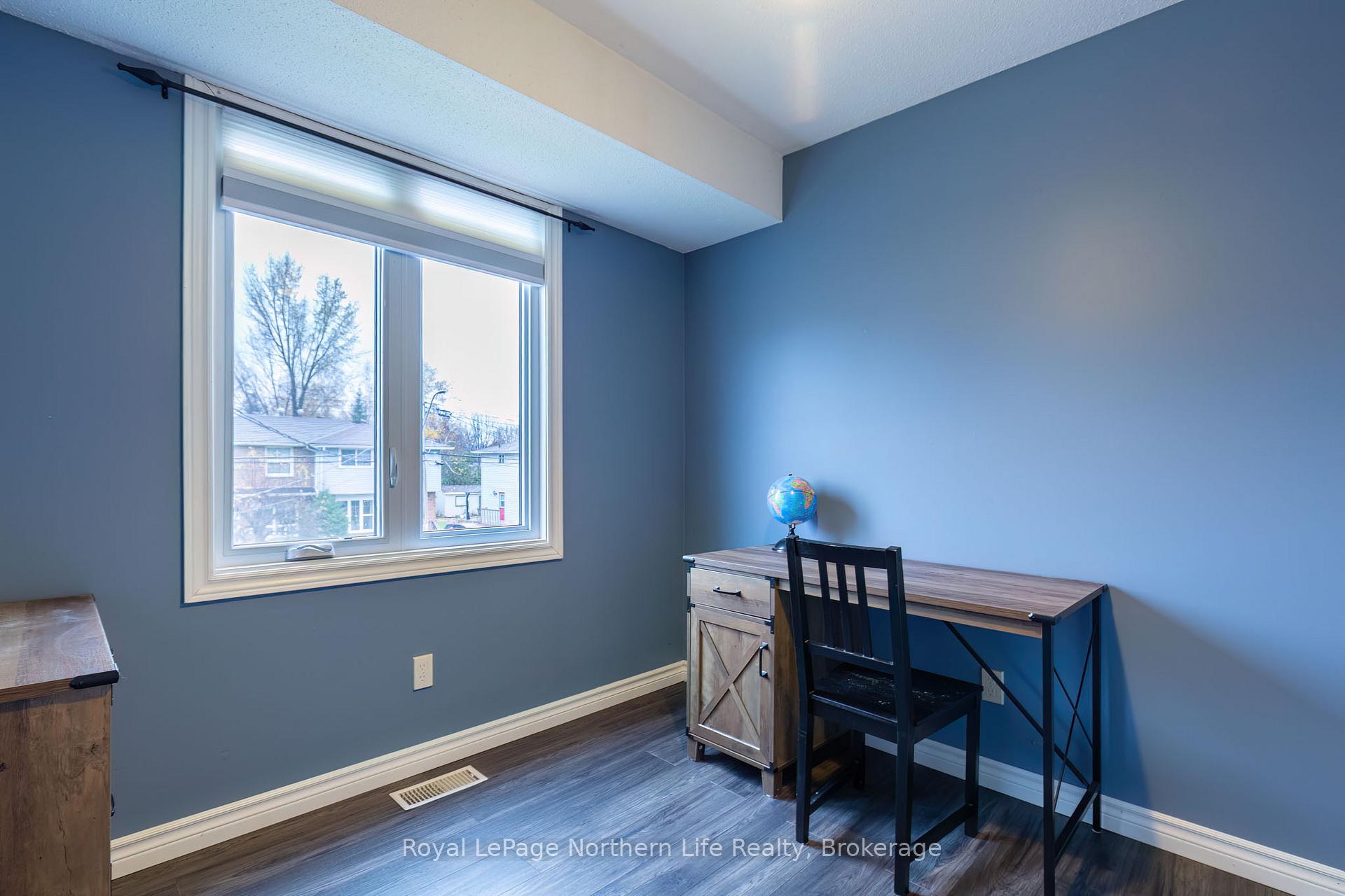 Photo 24 of 110 Marshall Park Drive, North Bay, Ferris — HOMEH