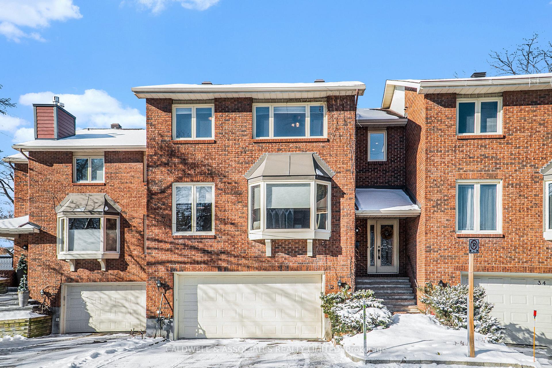 Photo 1 of 32 Charles Street, Ottawa, New Edinburgh — HOMEH