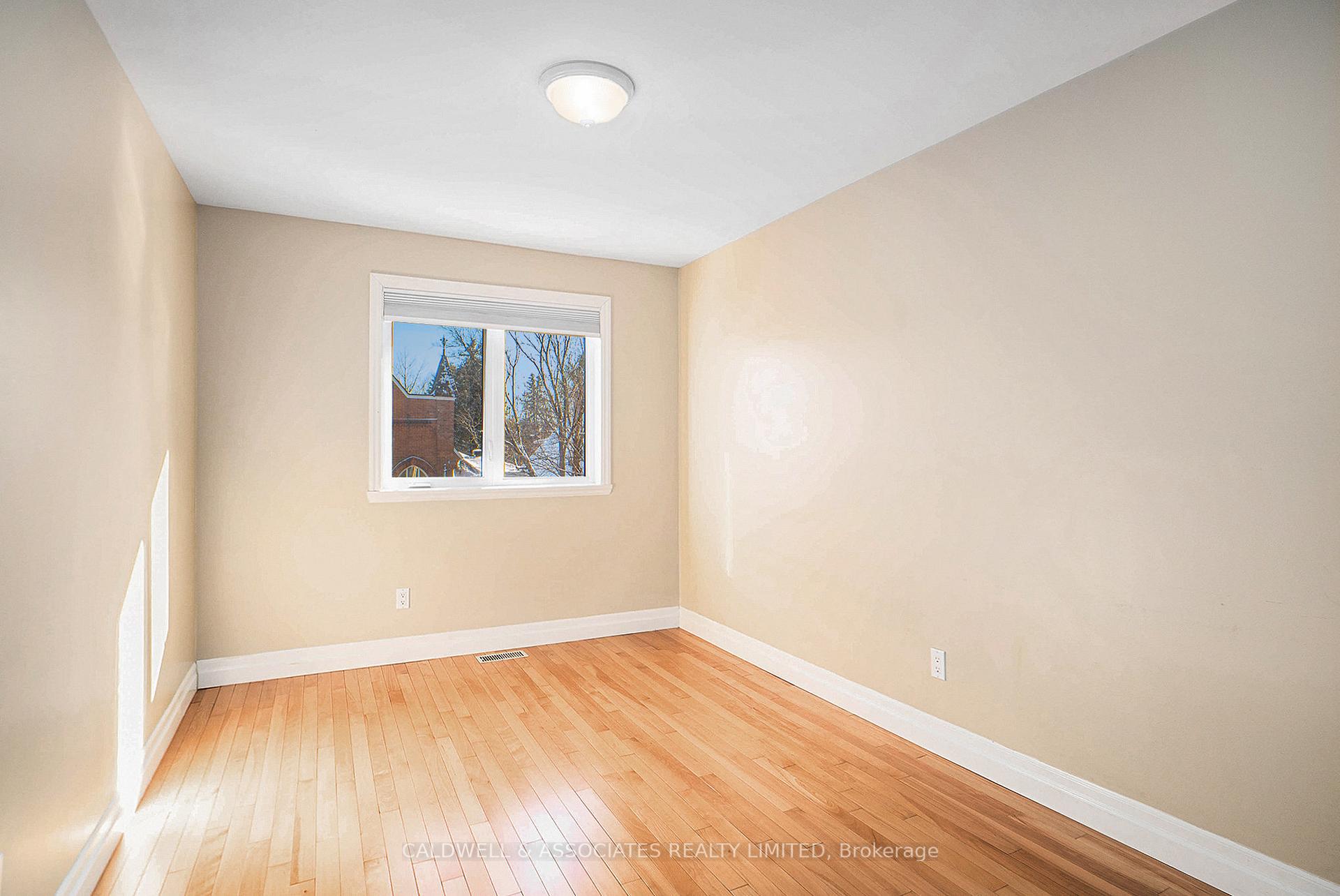 Photo 20 of 32 Charles Street, Ottawa, New Edinburgh — HOMEH