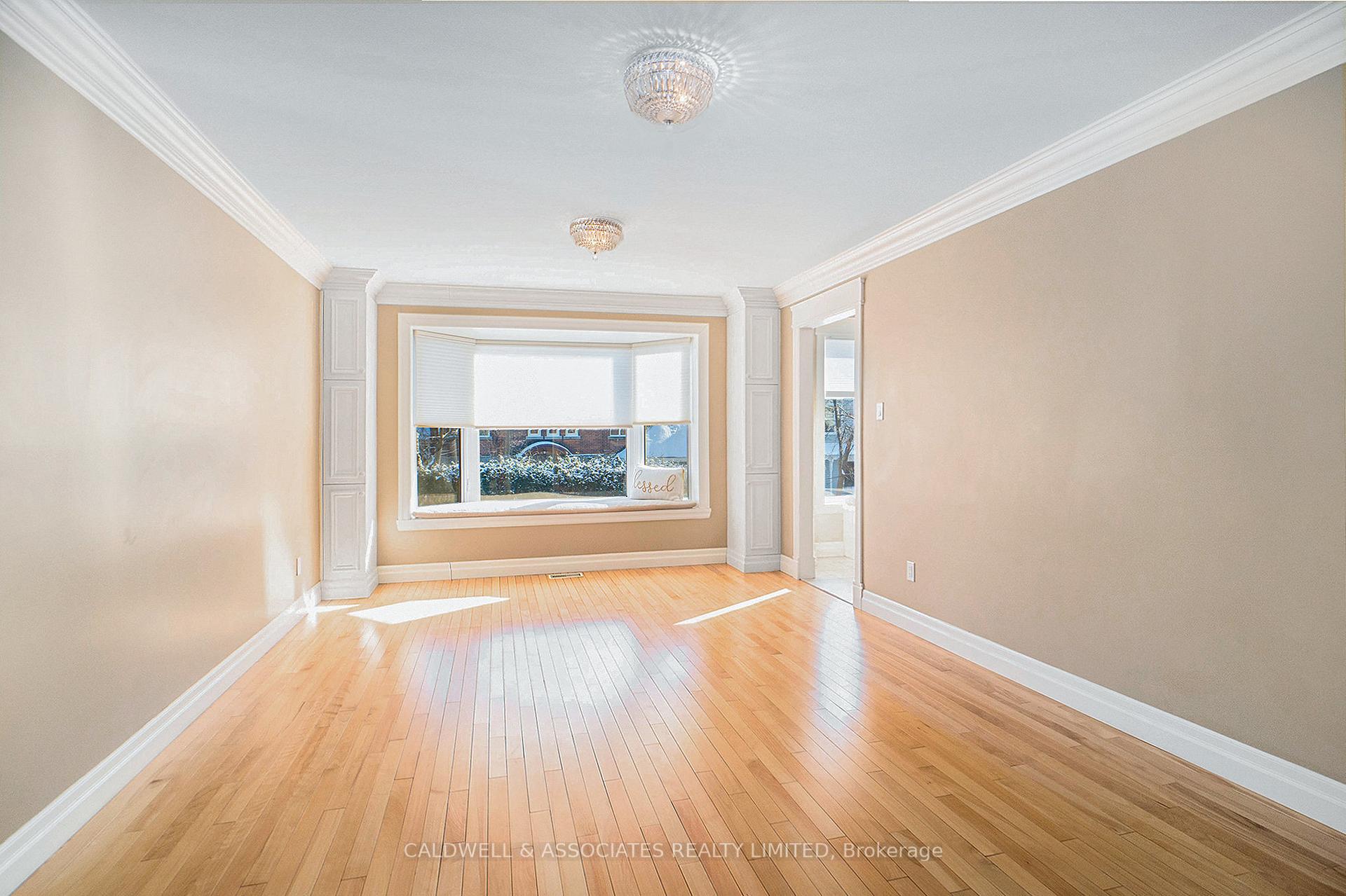 Photo 21 of 32 Charles Street, Ottawa, New Edinburgh — HOMEH