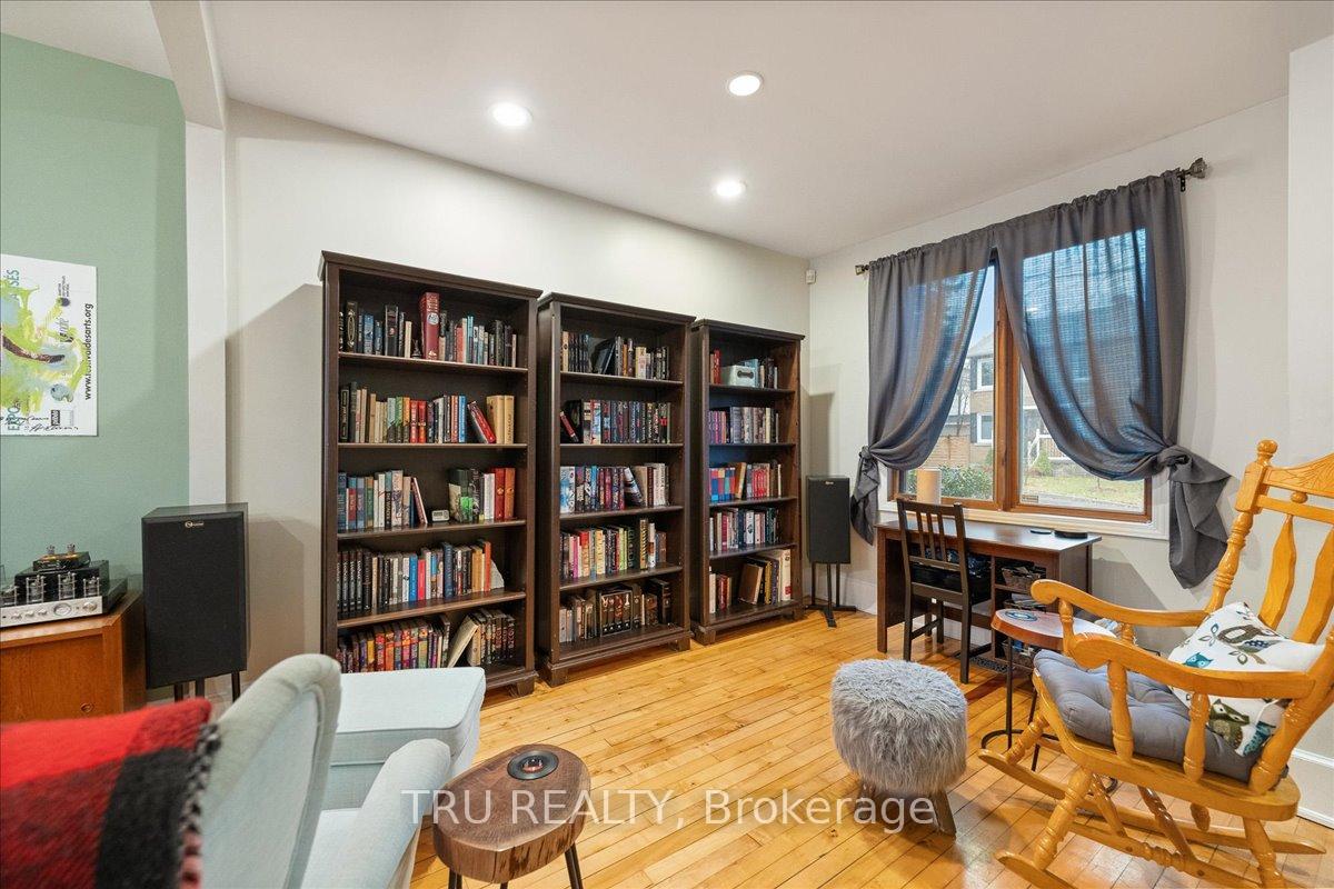 Photo 6 of 7 Acacia Avenue, Ottawa, Lindenlea — HOMEH