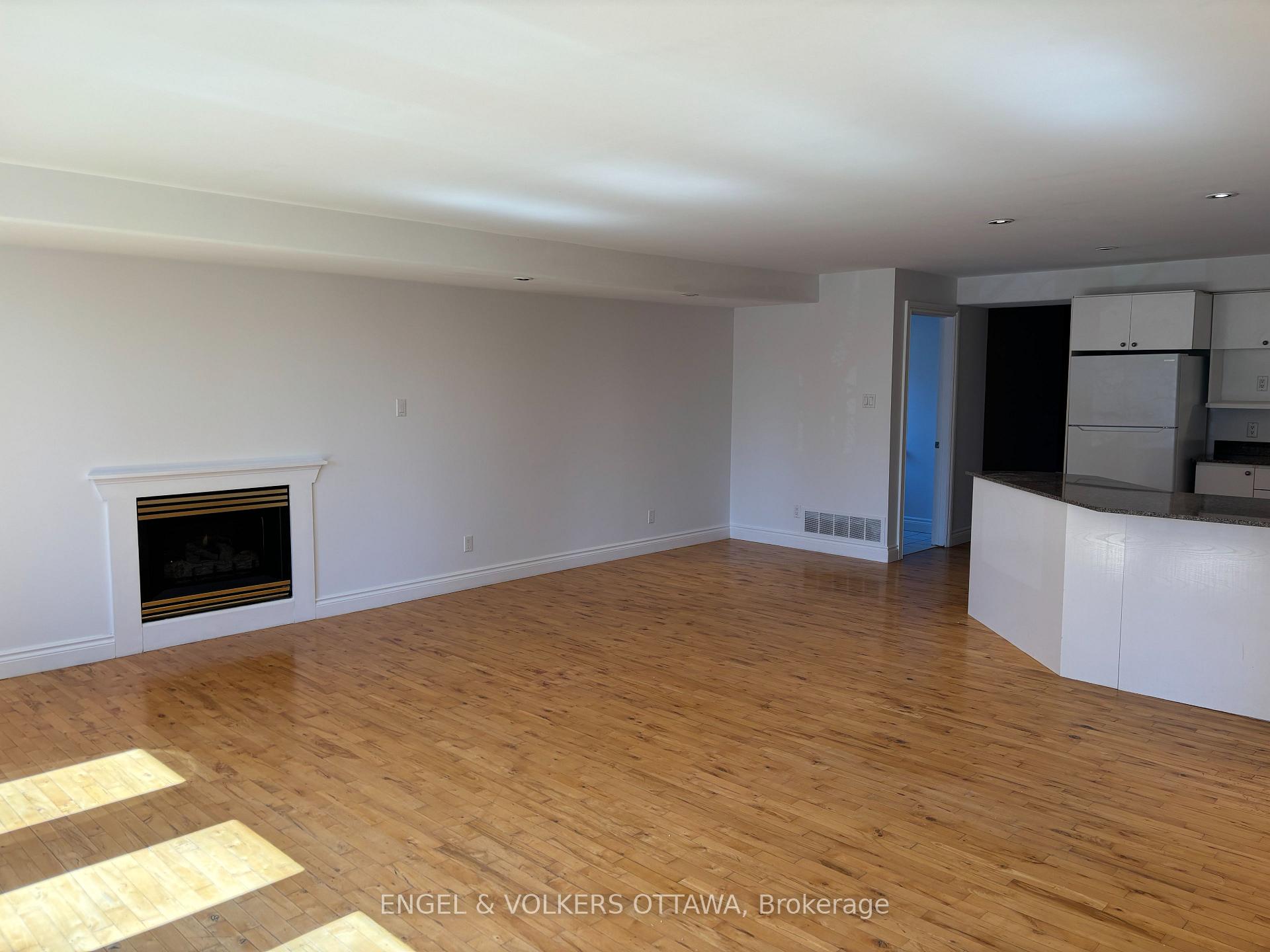 Photo 11 of Unit A, 306 Presland Road, Ottawa, Overbrook/Castle Heights — HOMEH