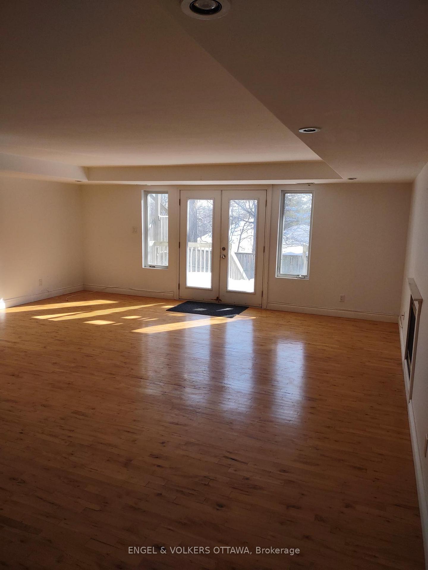Photo 13 of Unit A, 306 Presland Road, Ottawa, Overbrook/Castle Heights — HOMEH