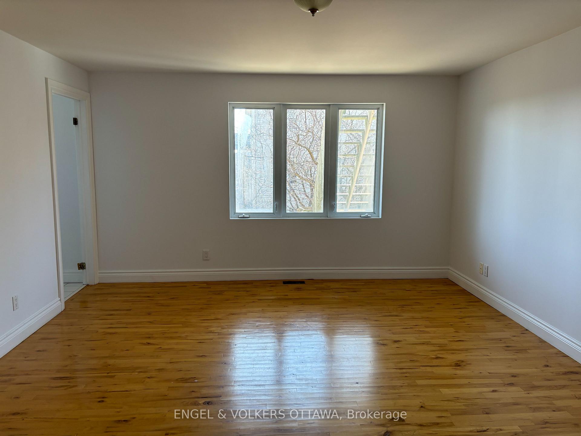 Photo 23 of Unit A, 306 Presland Road, Ottawa, Overbrook/Castle Heights — HOMEH