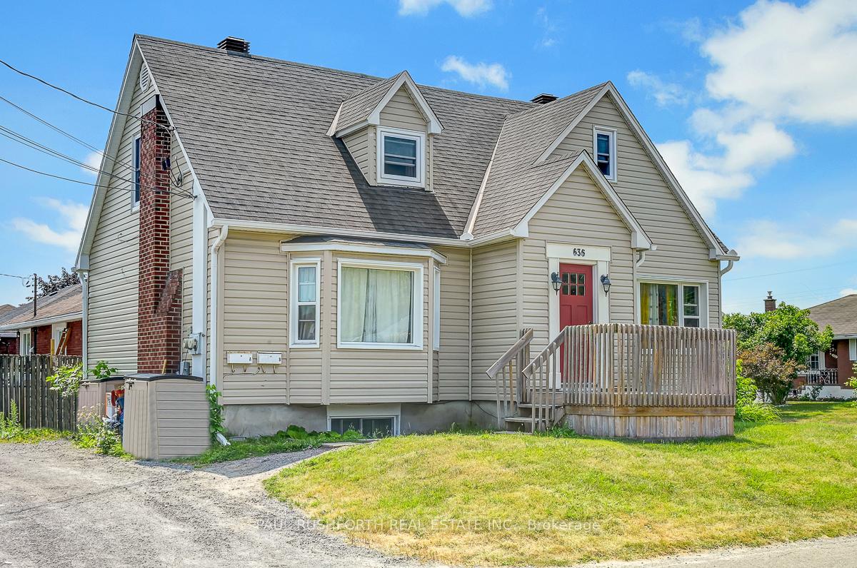 Photo 2 of 636 Clarke Avenue, Ottawa, Castle Heights/Rideau High — HOMEH