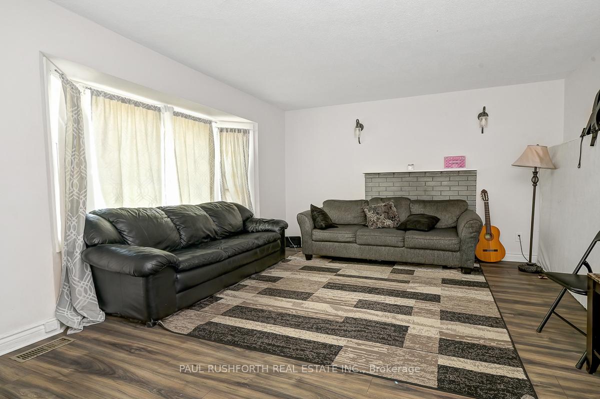 Photo 4 of 636 Clarke Avenue, Ottawa, Castle Heights/Rideau High — HOMEH
