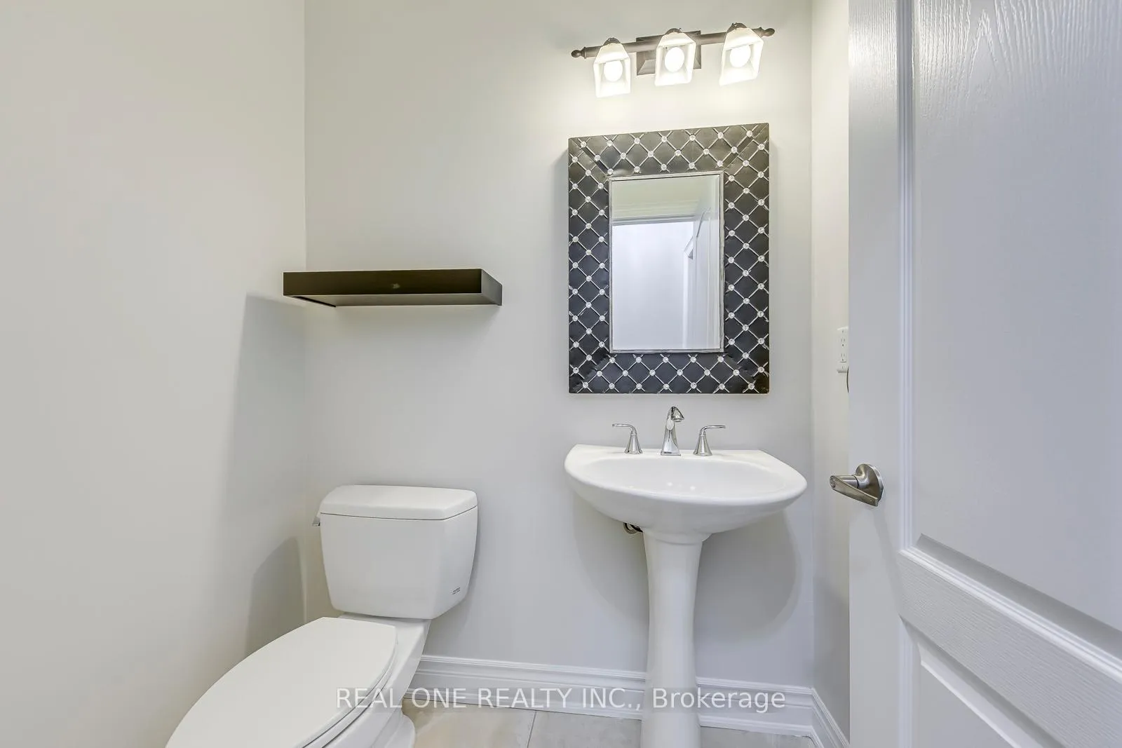 Photo 20 of 1342 Kestell Boulevard, Oakville, Joshua Creek — HOMEH