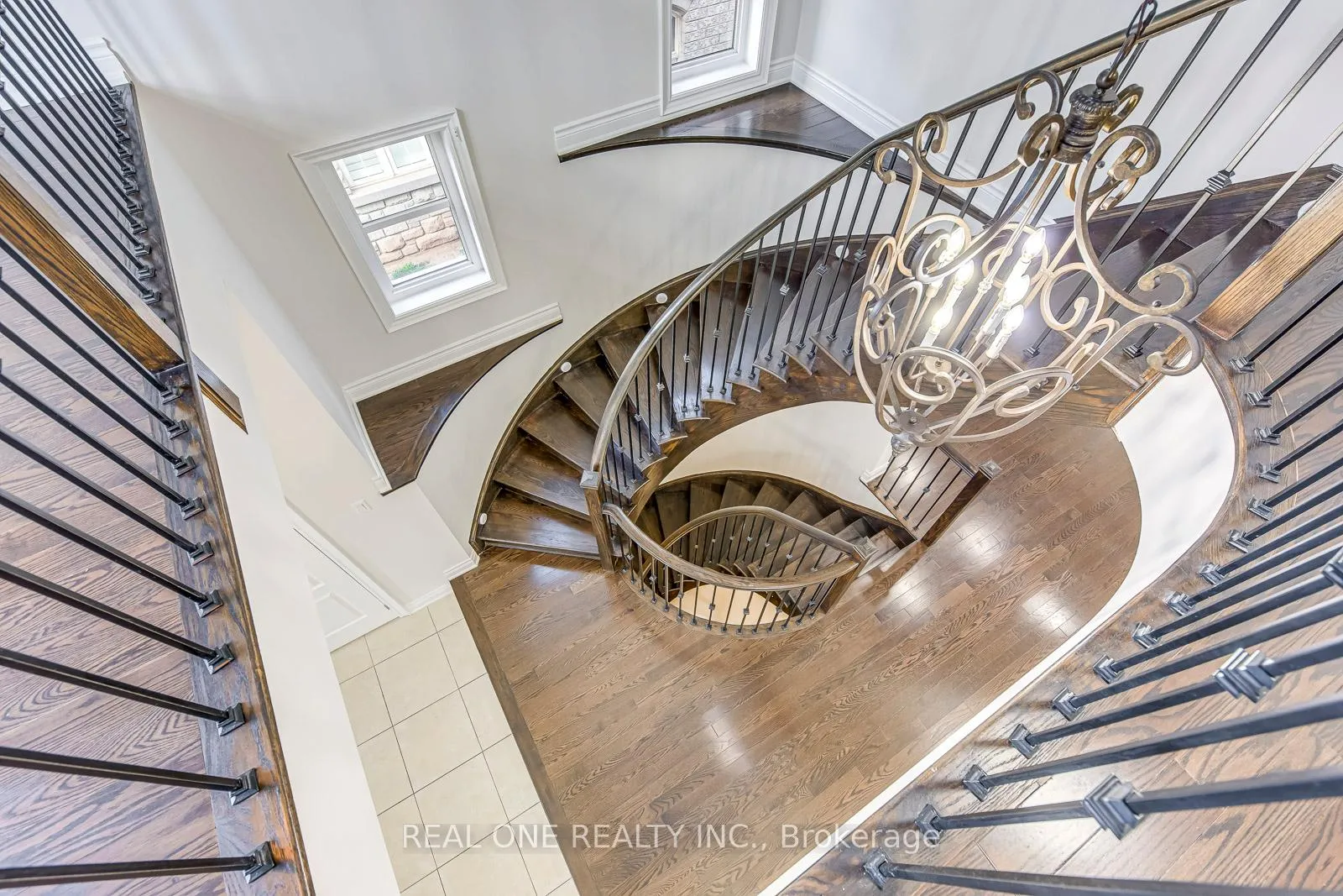 Photo 23 of 1342 Kestell Boulevard, Oakville, Joshua Creek — HOMEH